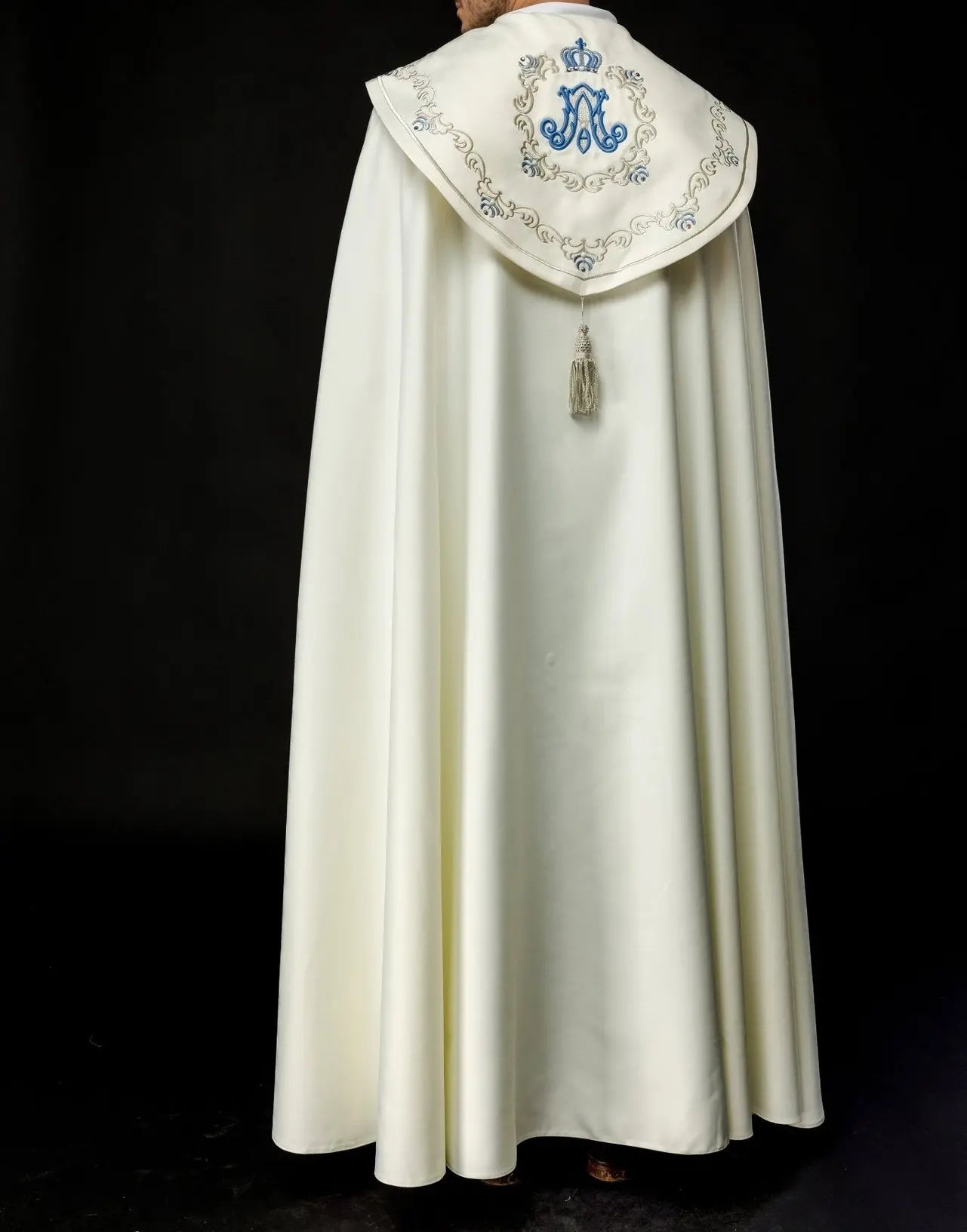 Embroidered Liturgical Chapel with Marian Symbol 150 cm