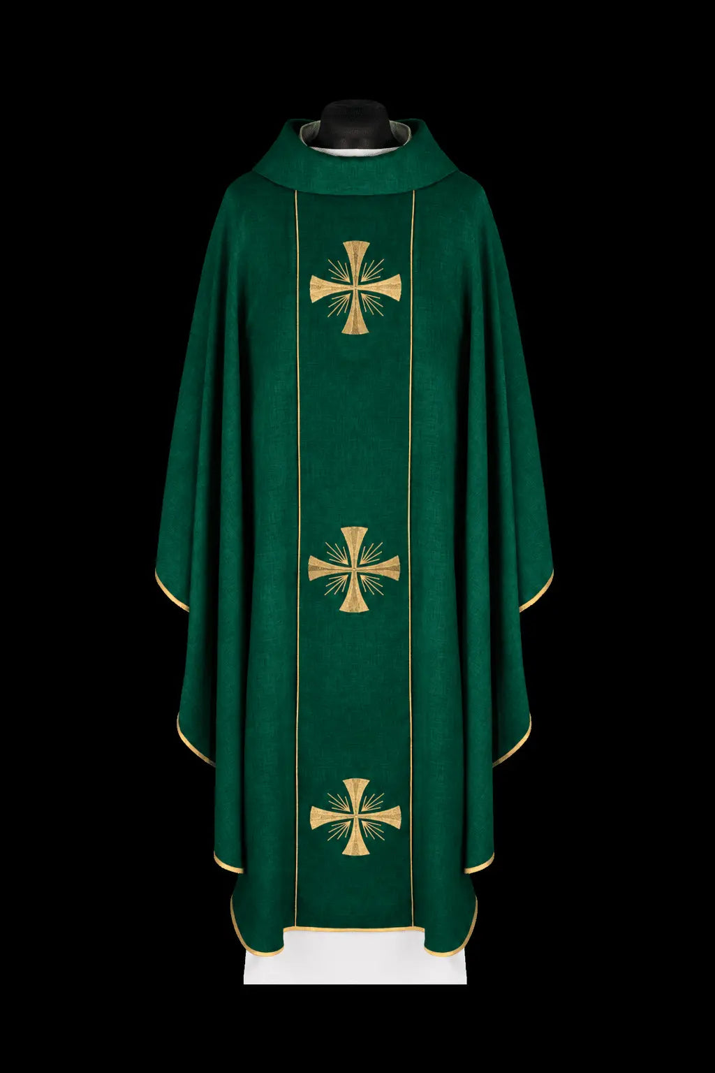 Verde casulla con cruces bordadas y galón central verde, vista frontal