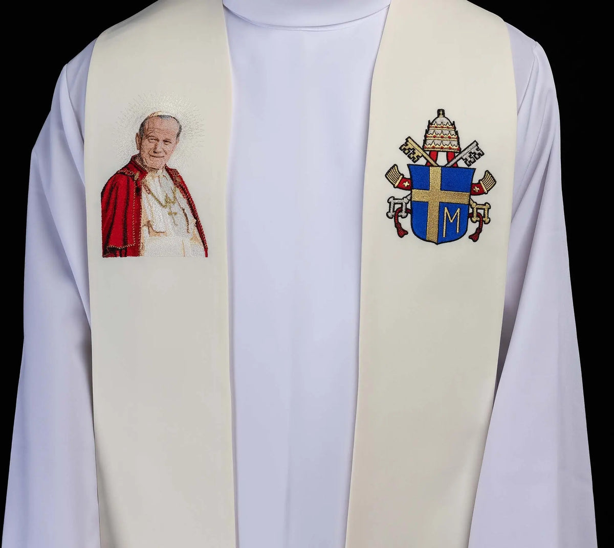 Marfil estola con bordado de Juan Pablo II y escudo pontificio, vista superior