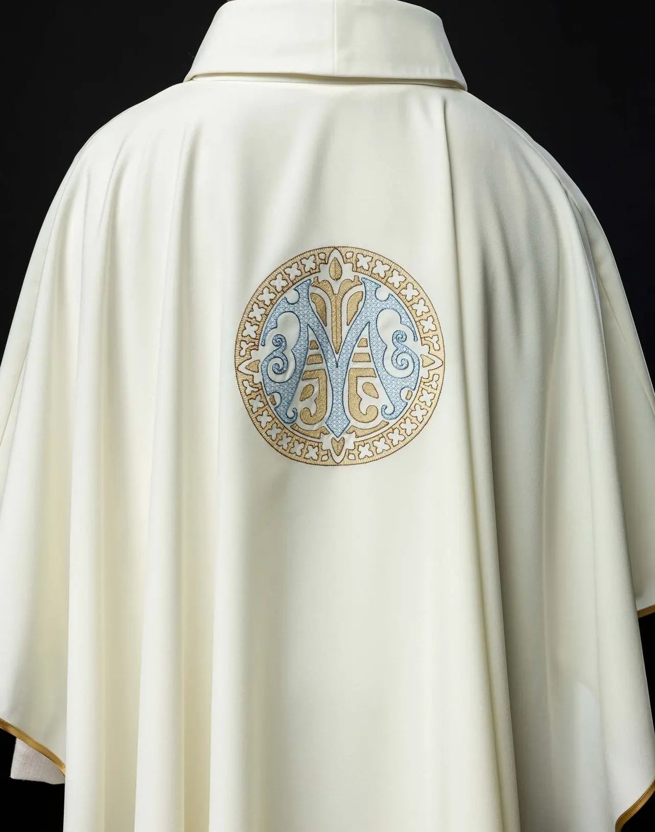 Embroidered Marian Chasuble – Ecru
