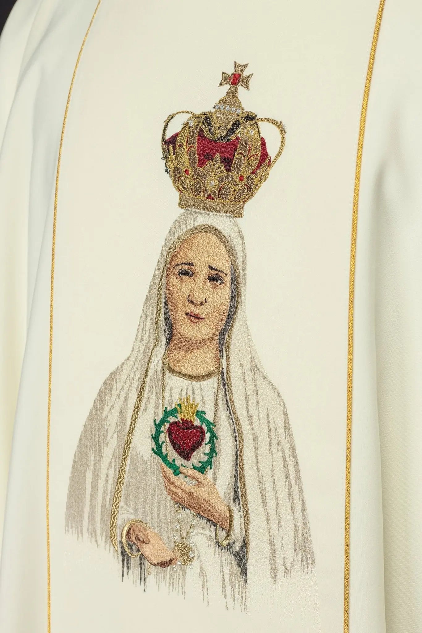 Embroidered chasuble with the image of Our Lady of Fatima
