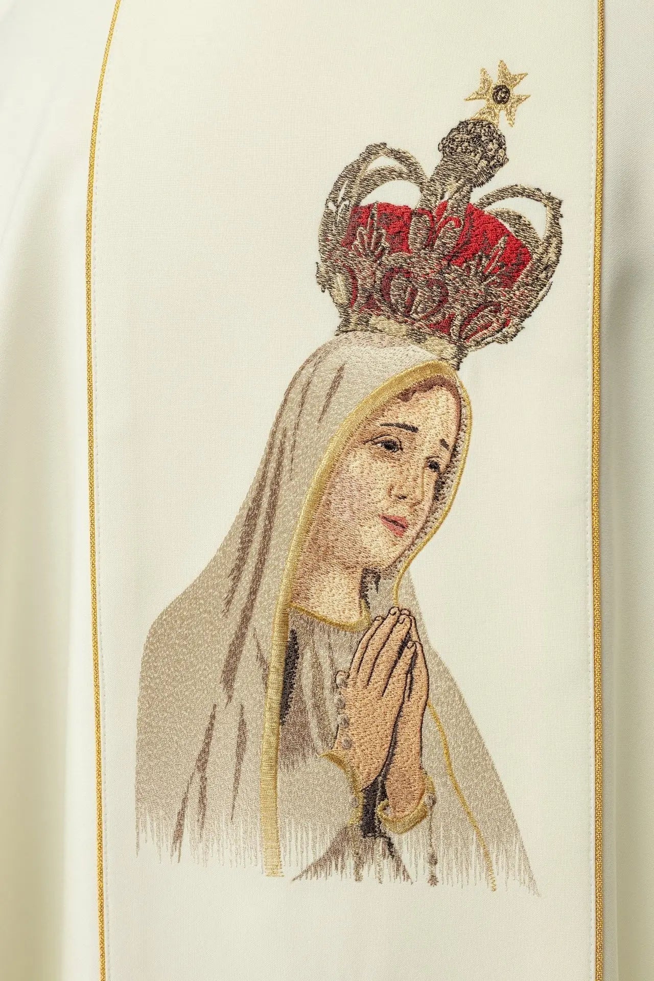Embroidered chasuble with the image of Our Lady of Fatima