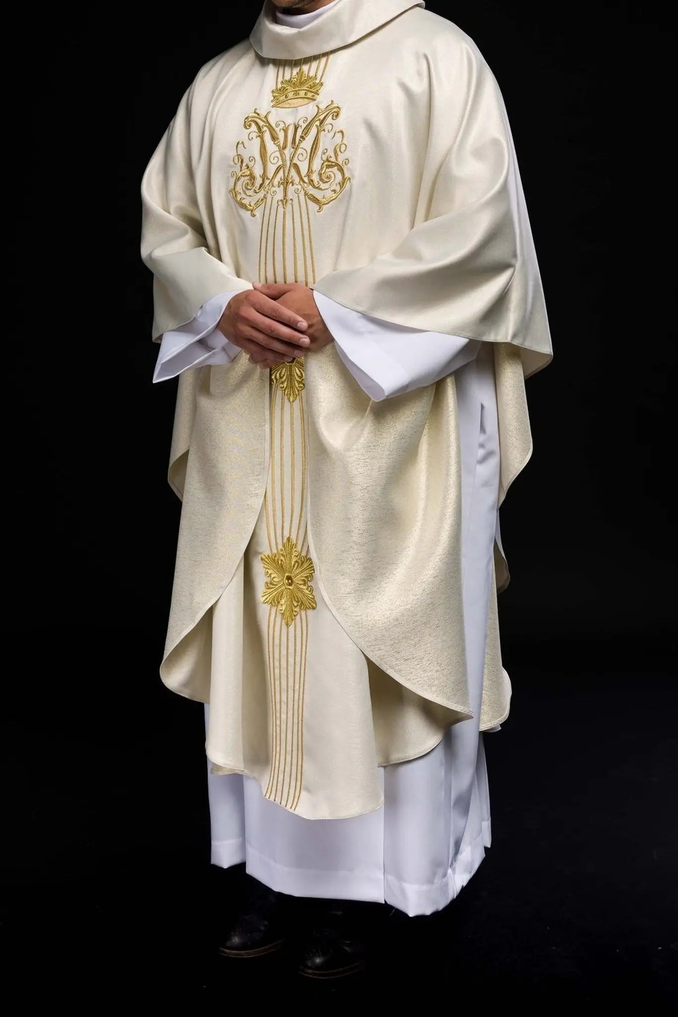 Marian liturgical chasuble shining with stones LE/7025 ECRU