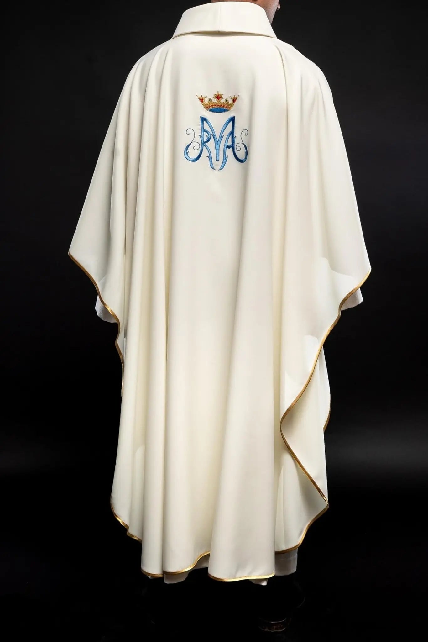 Marian liturgical chasuble in ecru