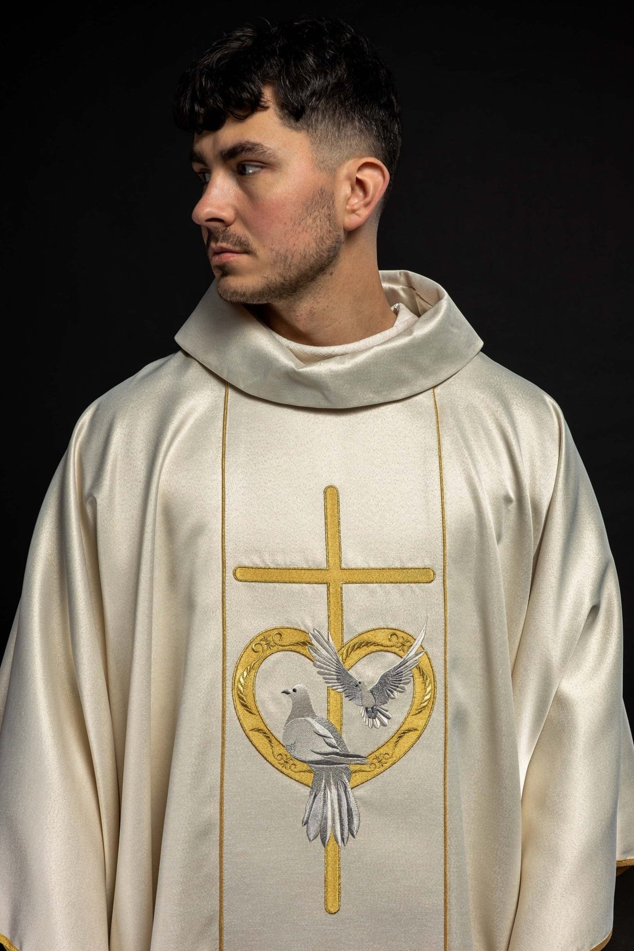 Ornat Ślubny w kolorze ecru