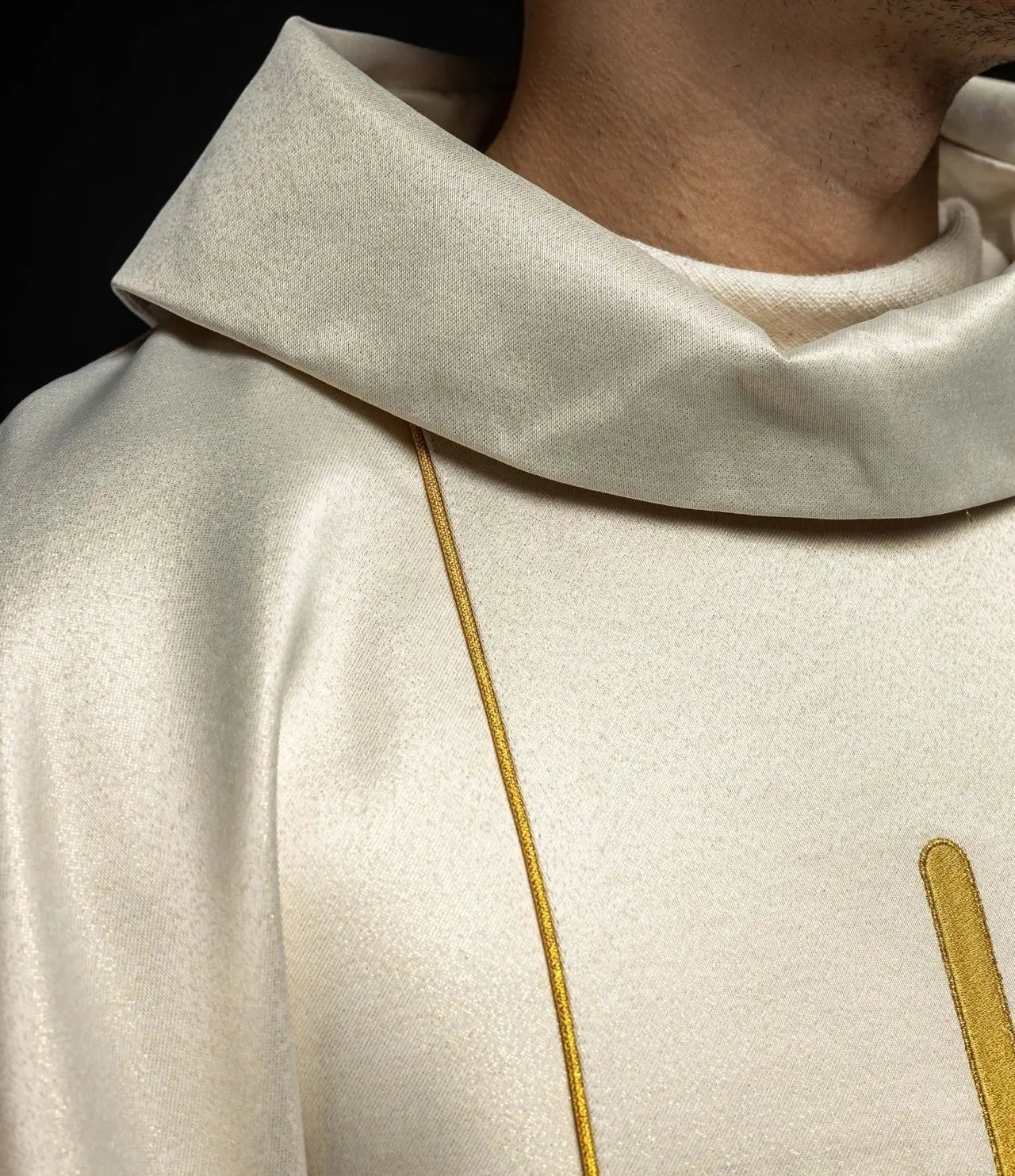 Wedding chasuble in the colour ecru