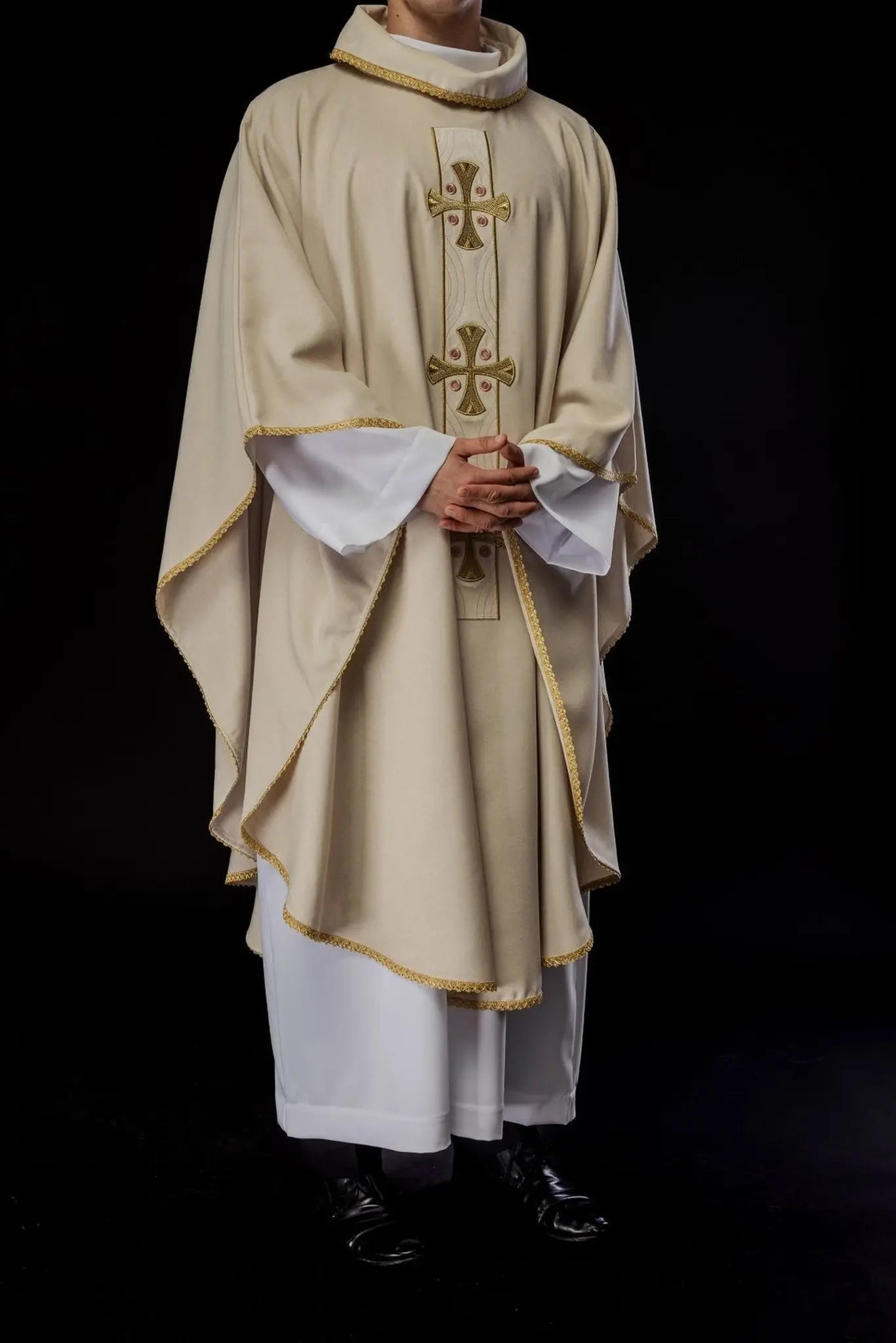 Chasuble with embroidered gold crosses and collar trim in ecru color