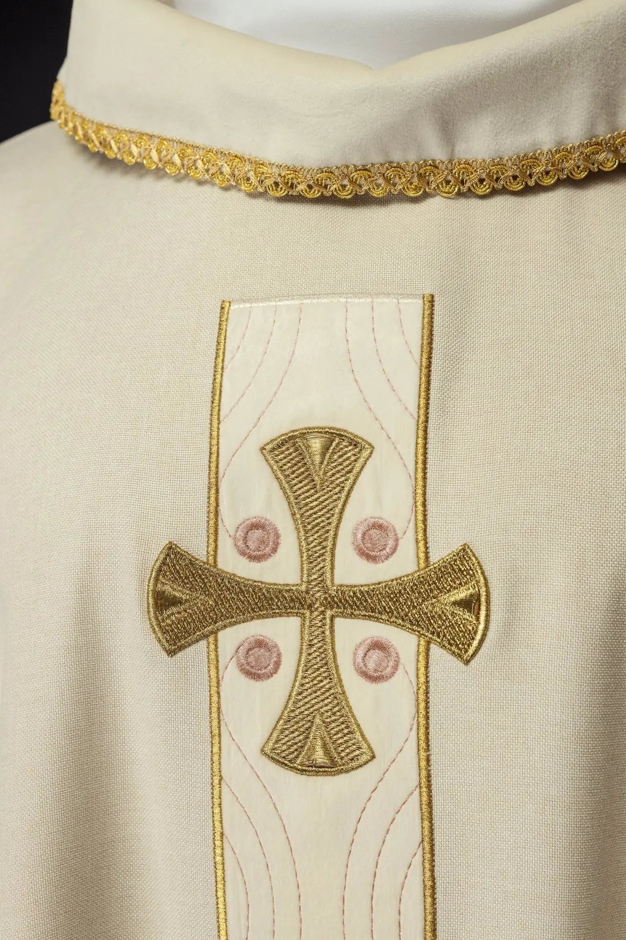Chasuble with embroidered gold crosses and collar trim in ecru color