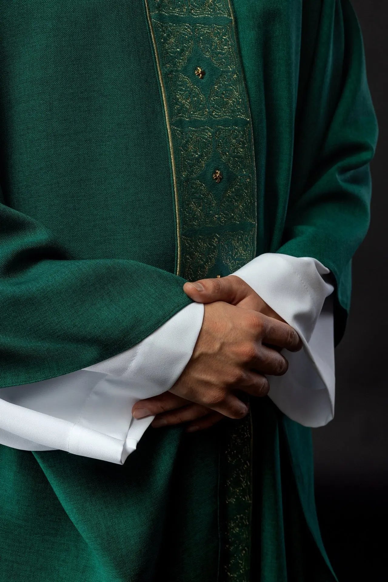 Chasuble with richly embroidered belt and collar in green
