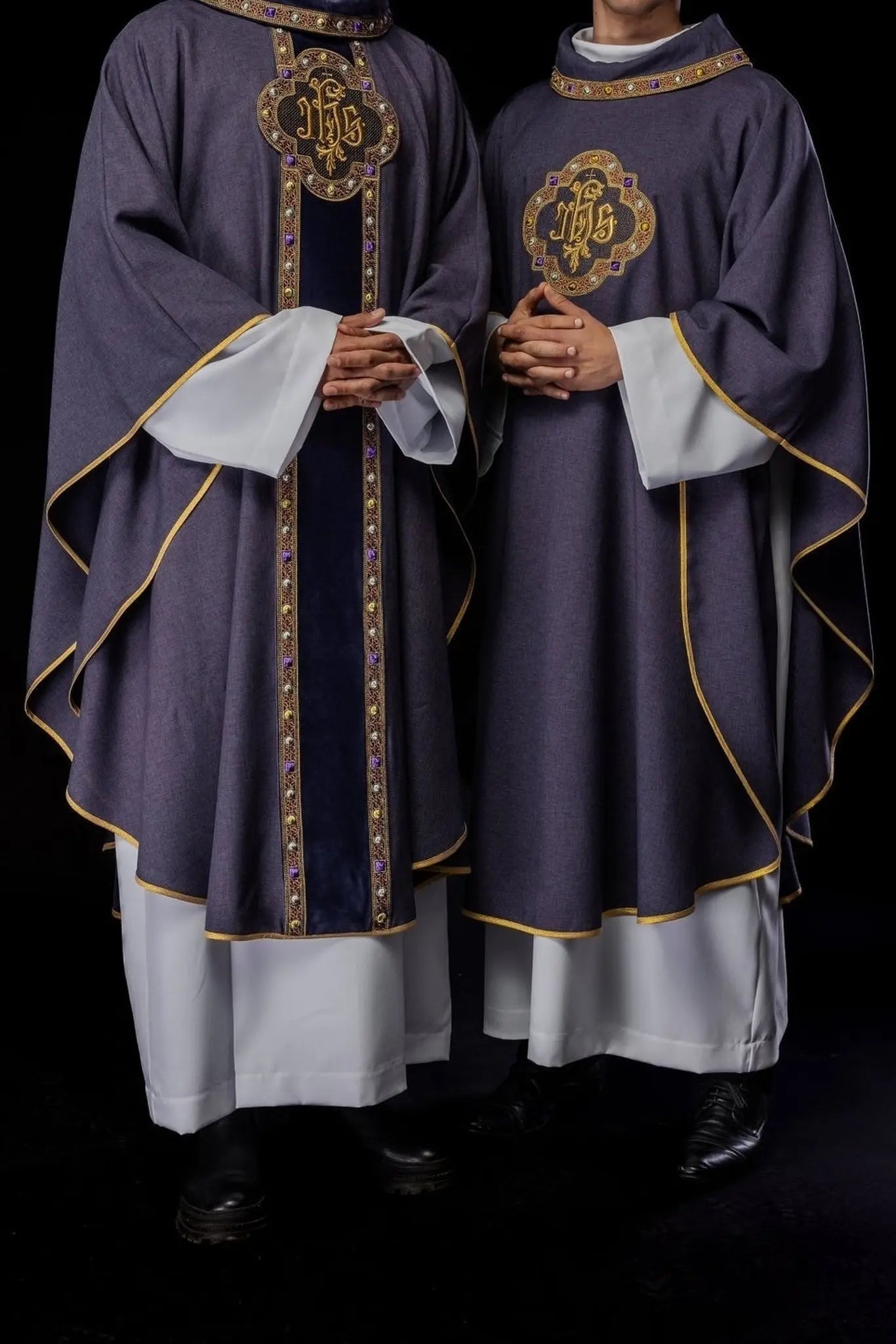 Chasuble with richly embroidered belt and piping around IHS I collar embroidery in purple color