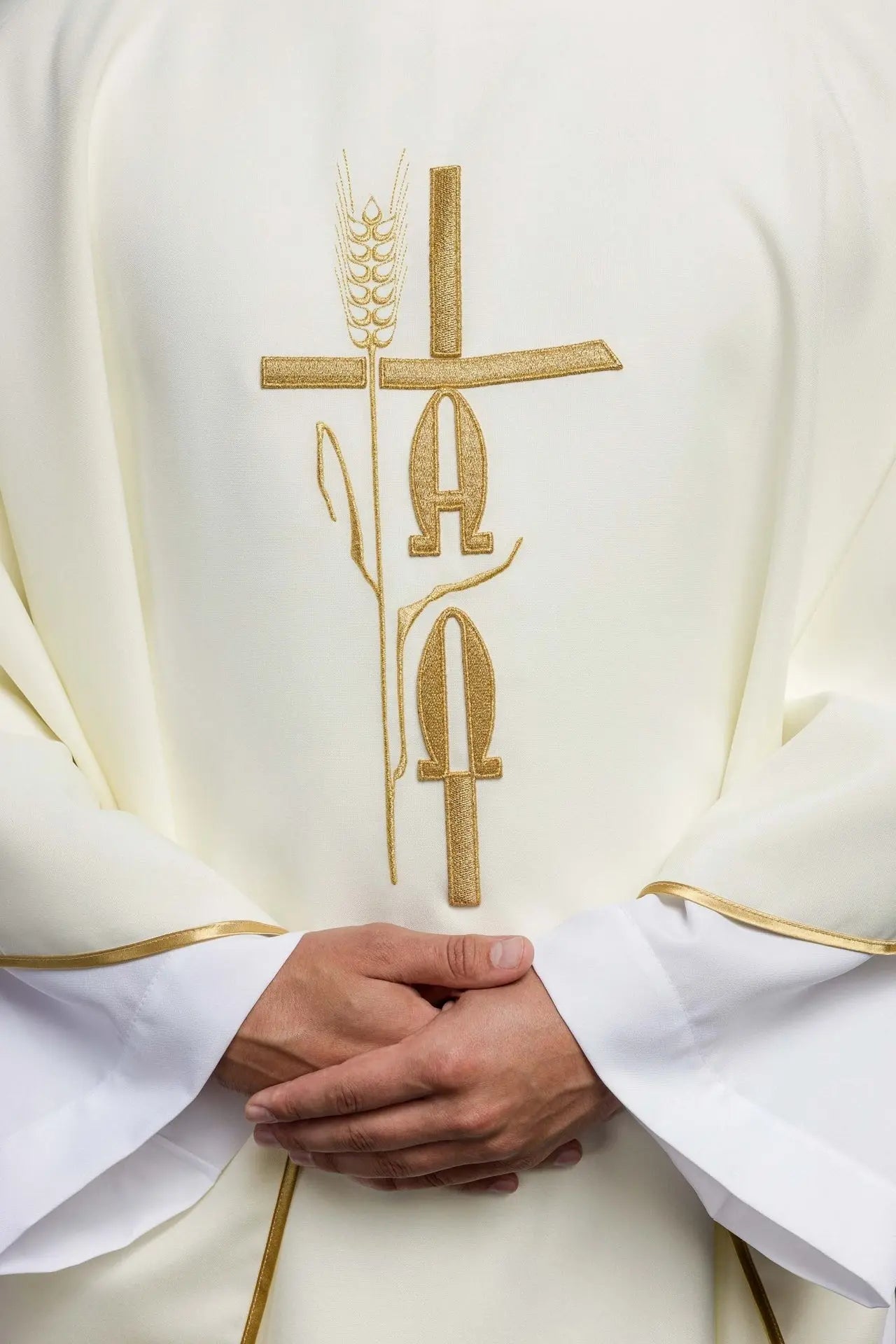 Chasuble with Alpha Omega embroidery in ecru