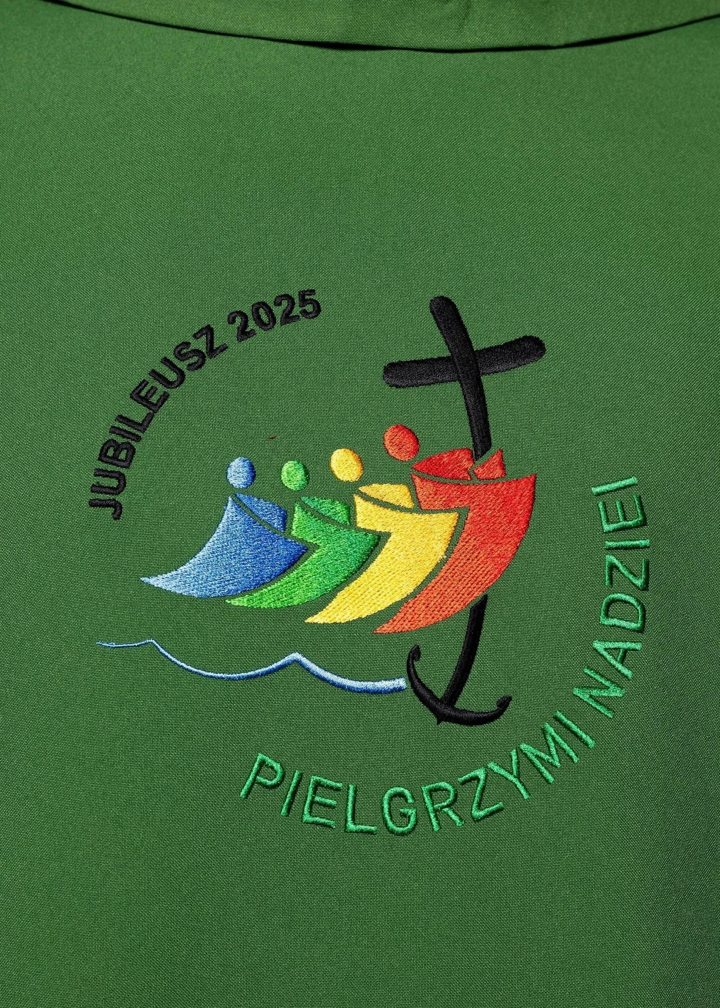 Casulla con bordado JUBILEE ROME 2025 en verde