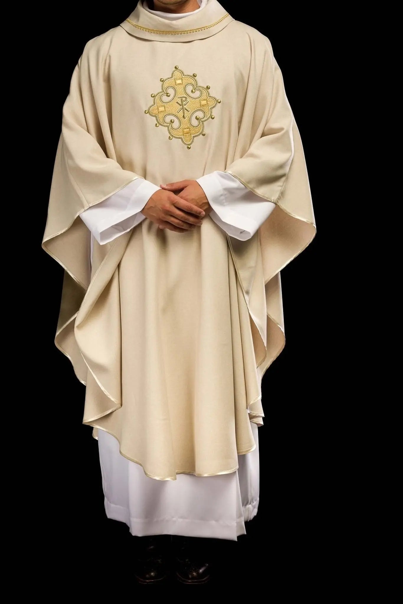 Chasuble with embroidered cross and gold trim on collar in ecru color