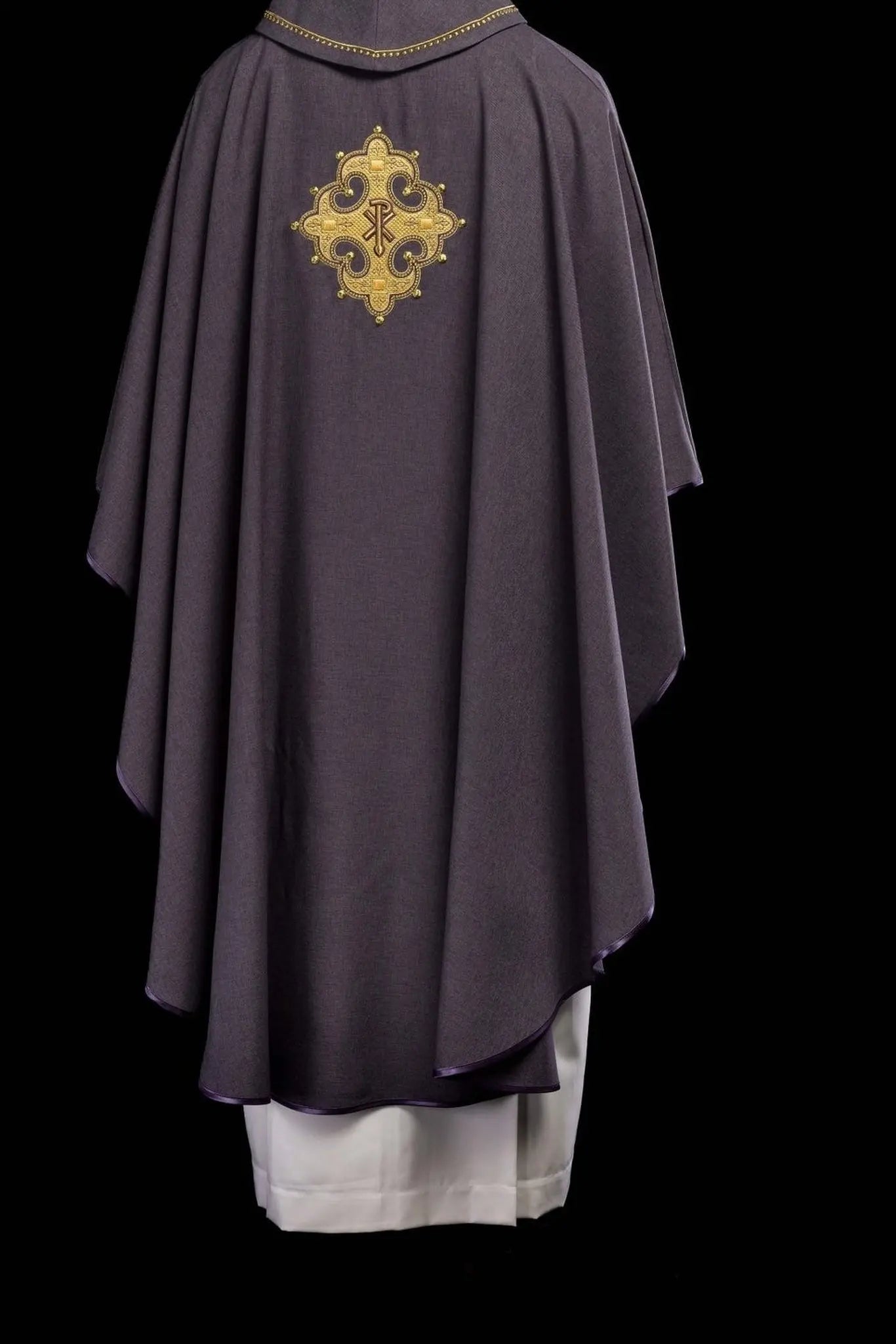 Chasuble with embroidered cross and gold trim on the collar in purple