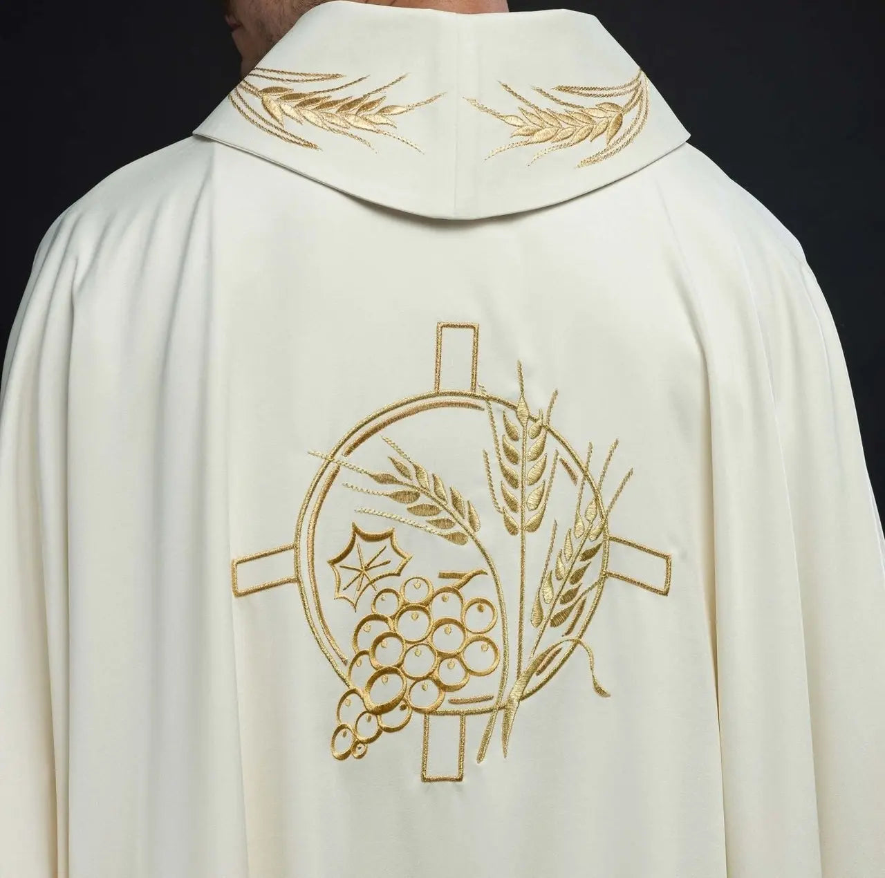 Chasuble with embroidered cross and ear motifs in ecru