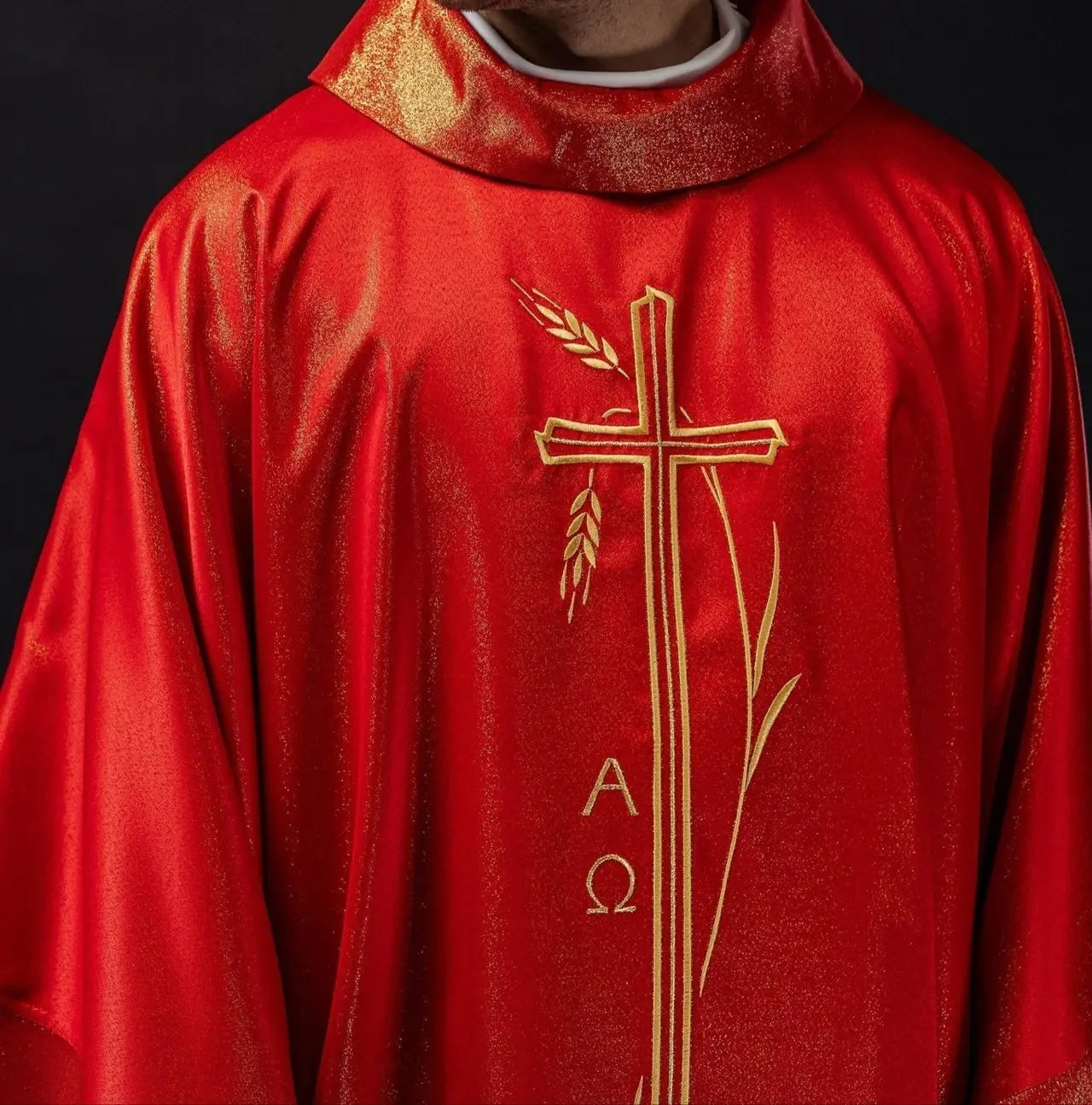 Chasuble with cross and ear motif in red
