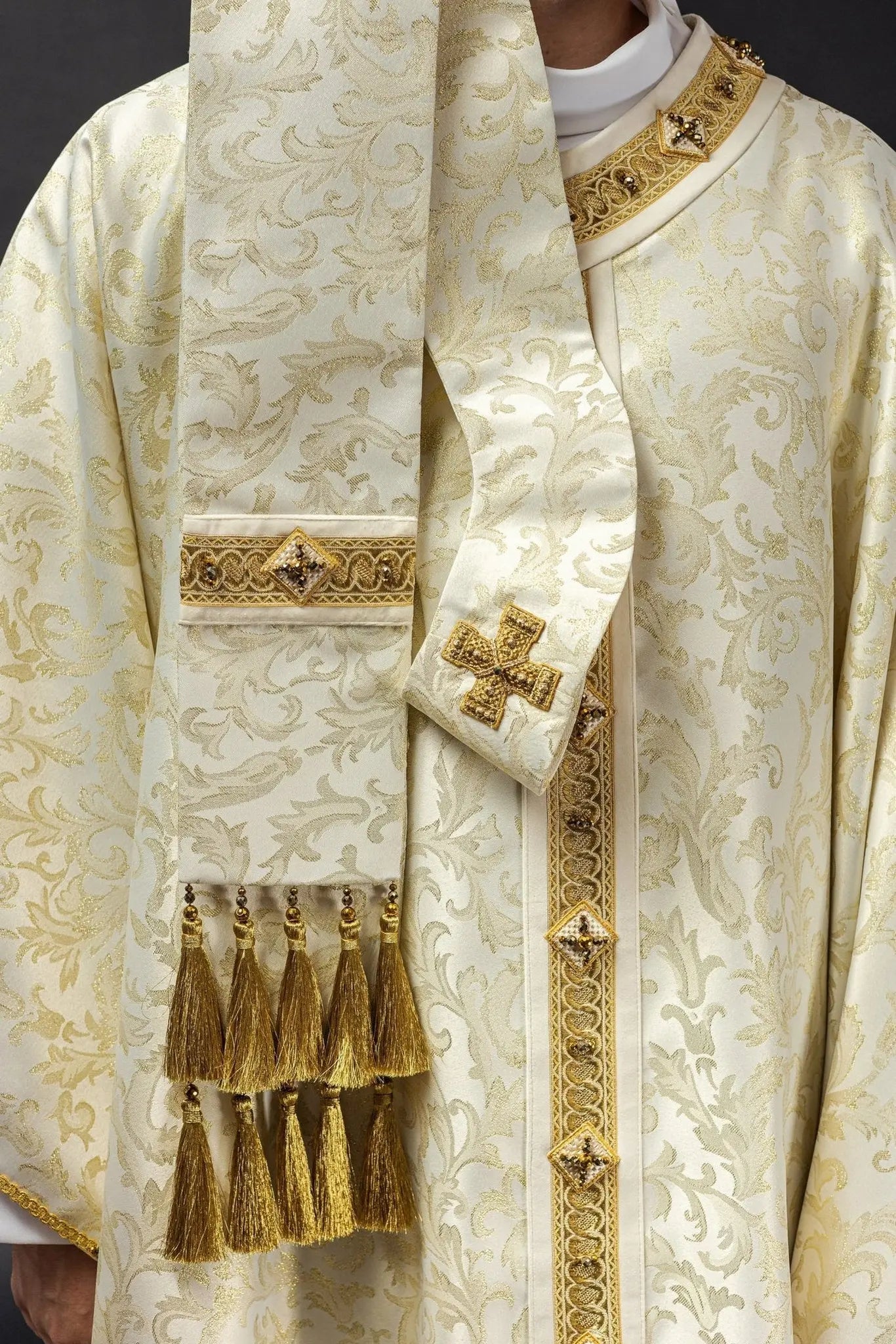 Handmade Chasuble with Natural Stones – Handmade 7003 Collection