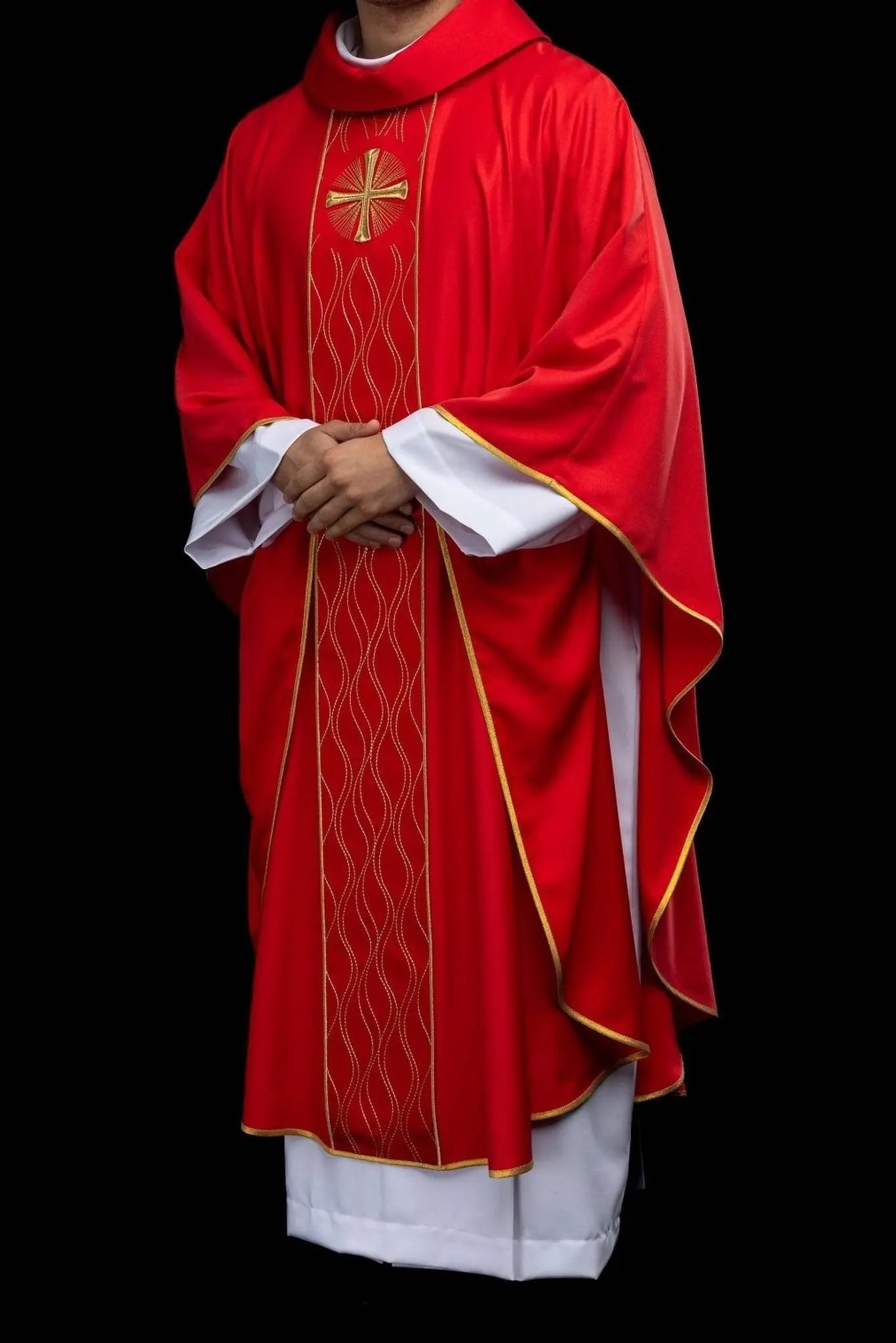 Red Embroidered Chasuble with Cross - HAFTINA ATELIER