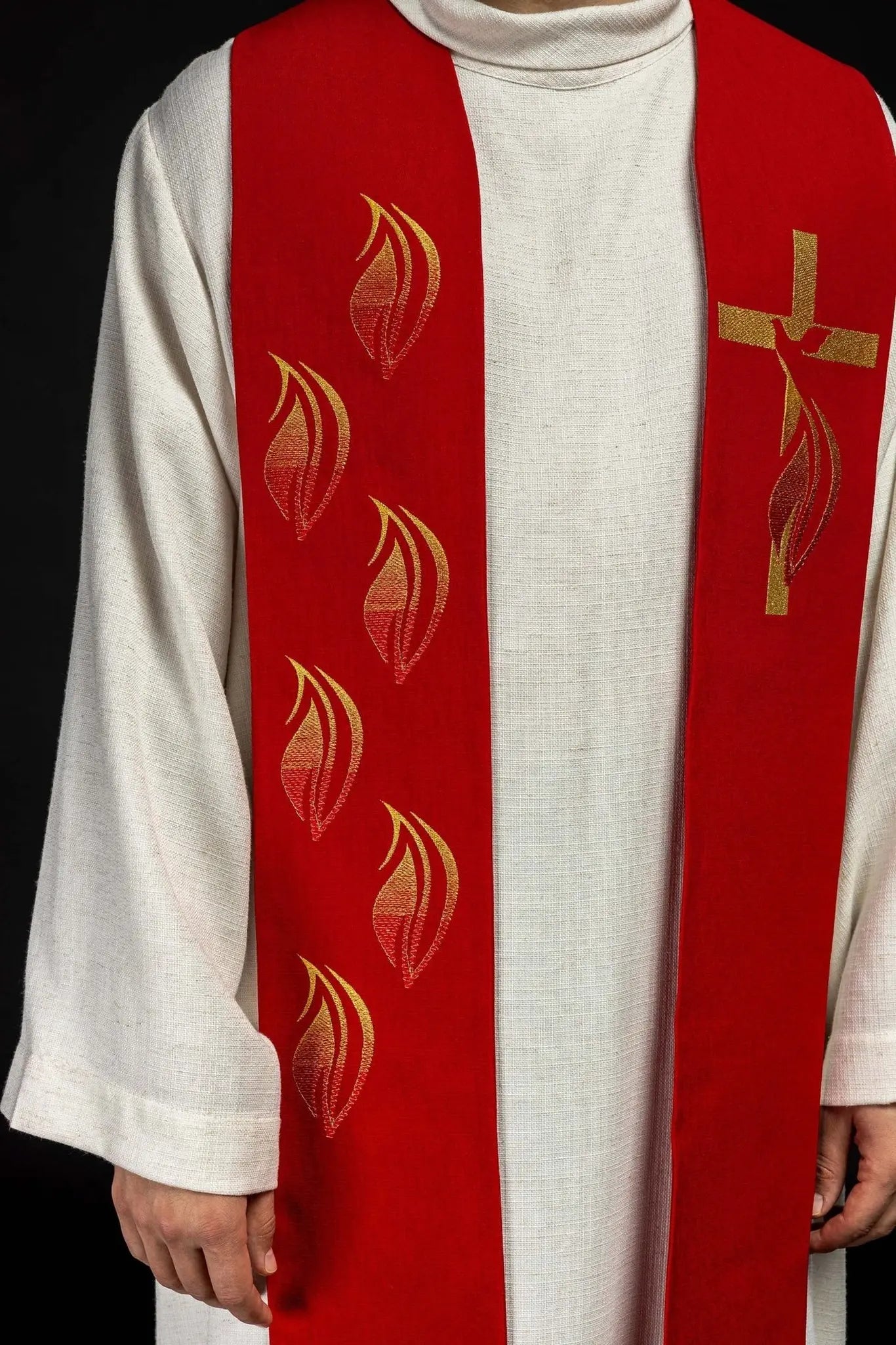 Estola bordada Espíritu Santo, cruz y lenguas de fuego Roja