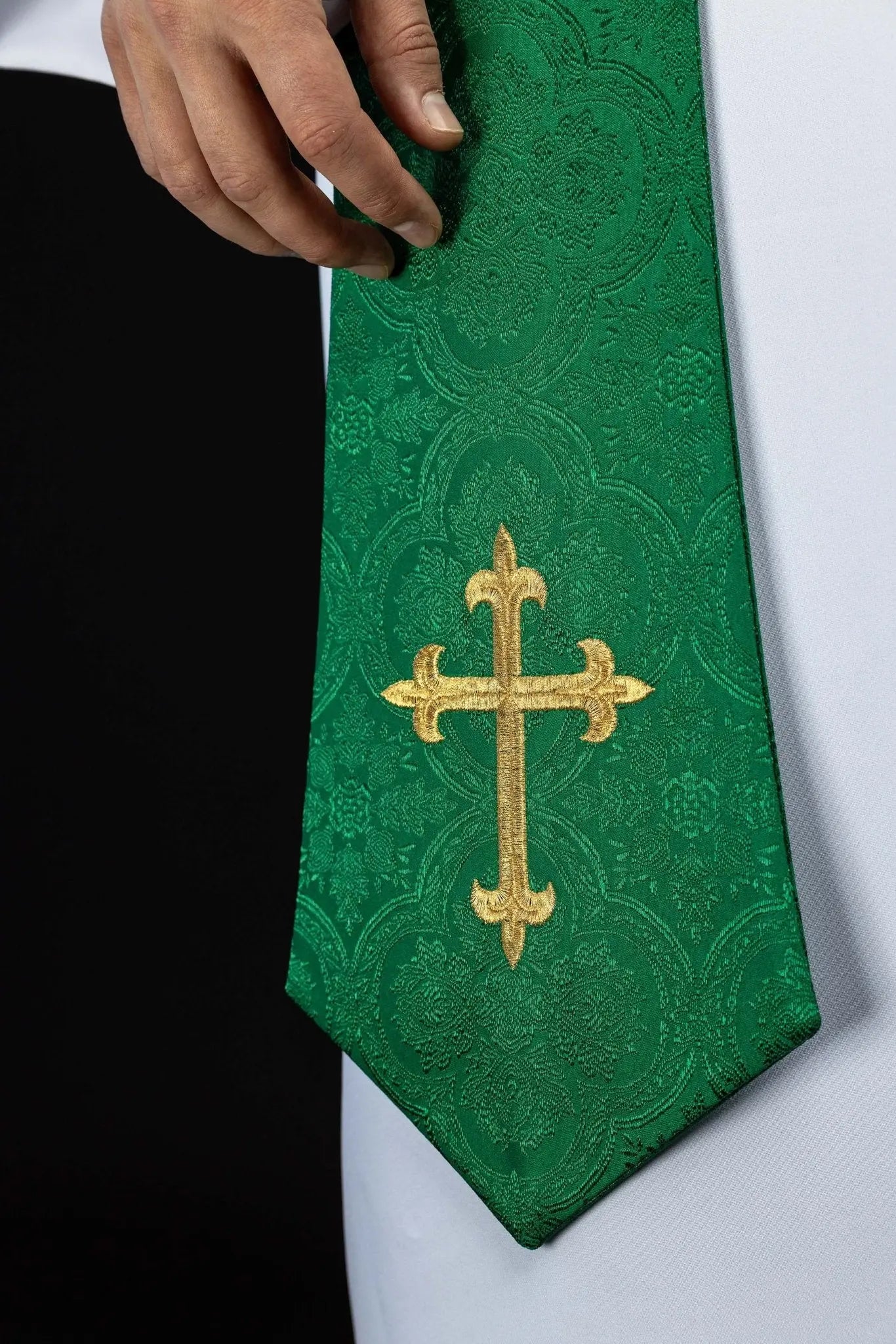 Green jacquard stole with embroidered cross motif