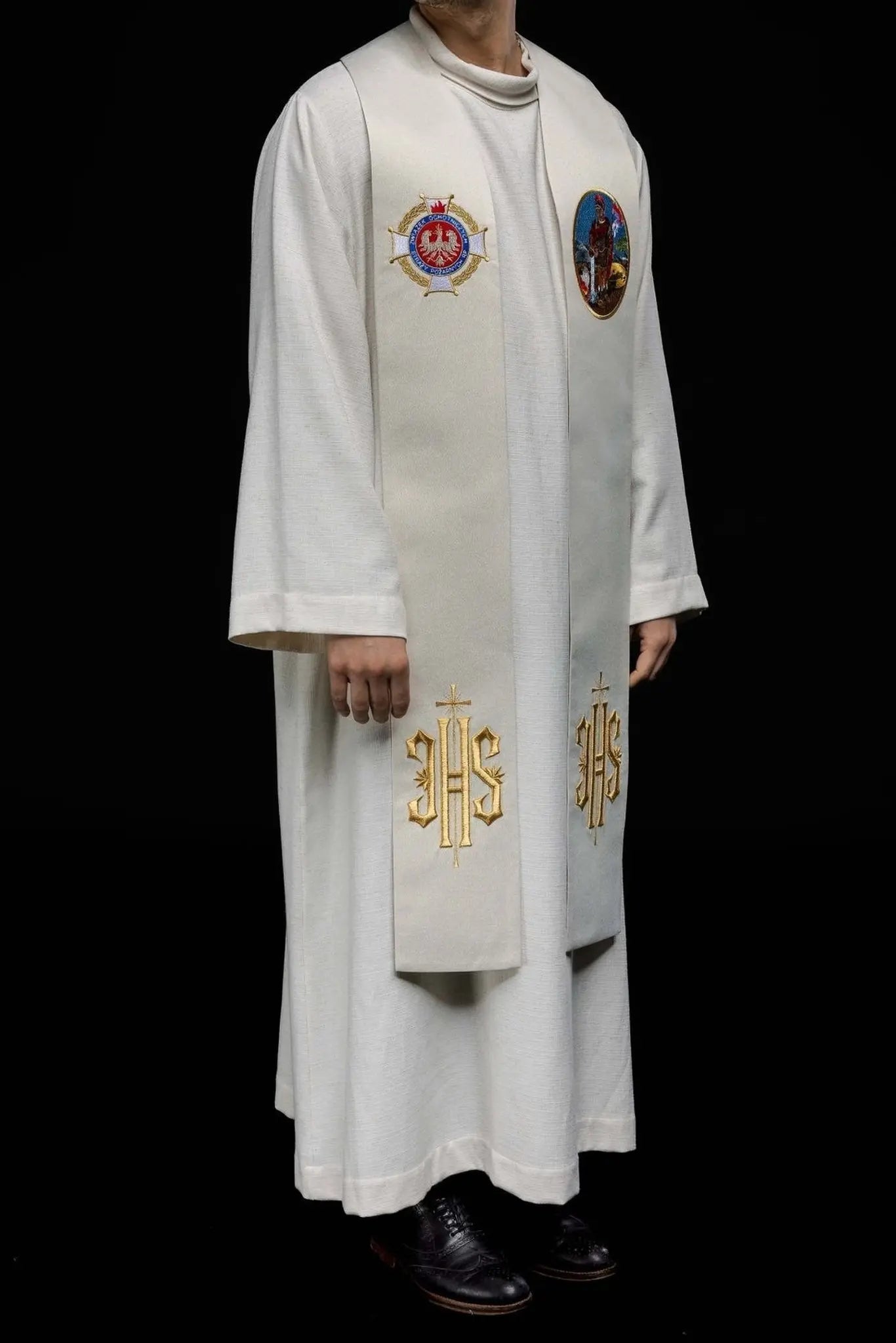 Estola bordada con la imagen de San Florián