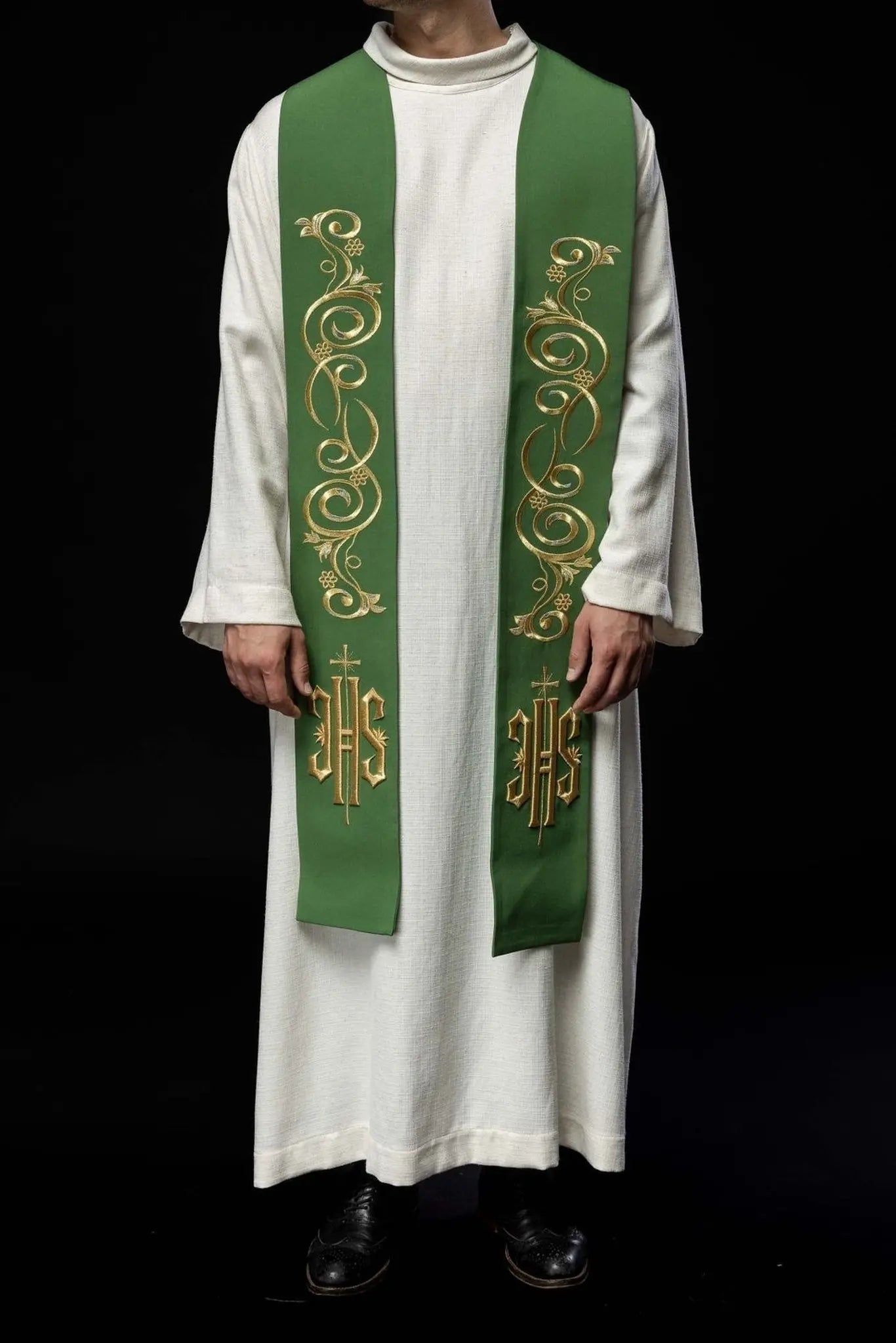 Estola bordada para sacerdote IHS verde