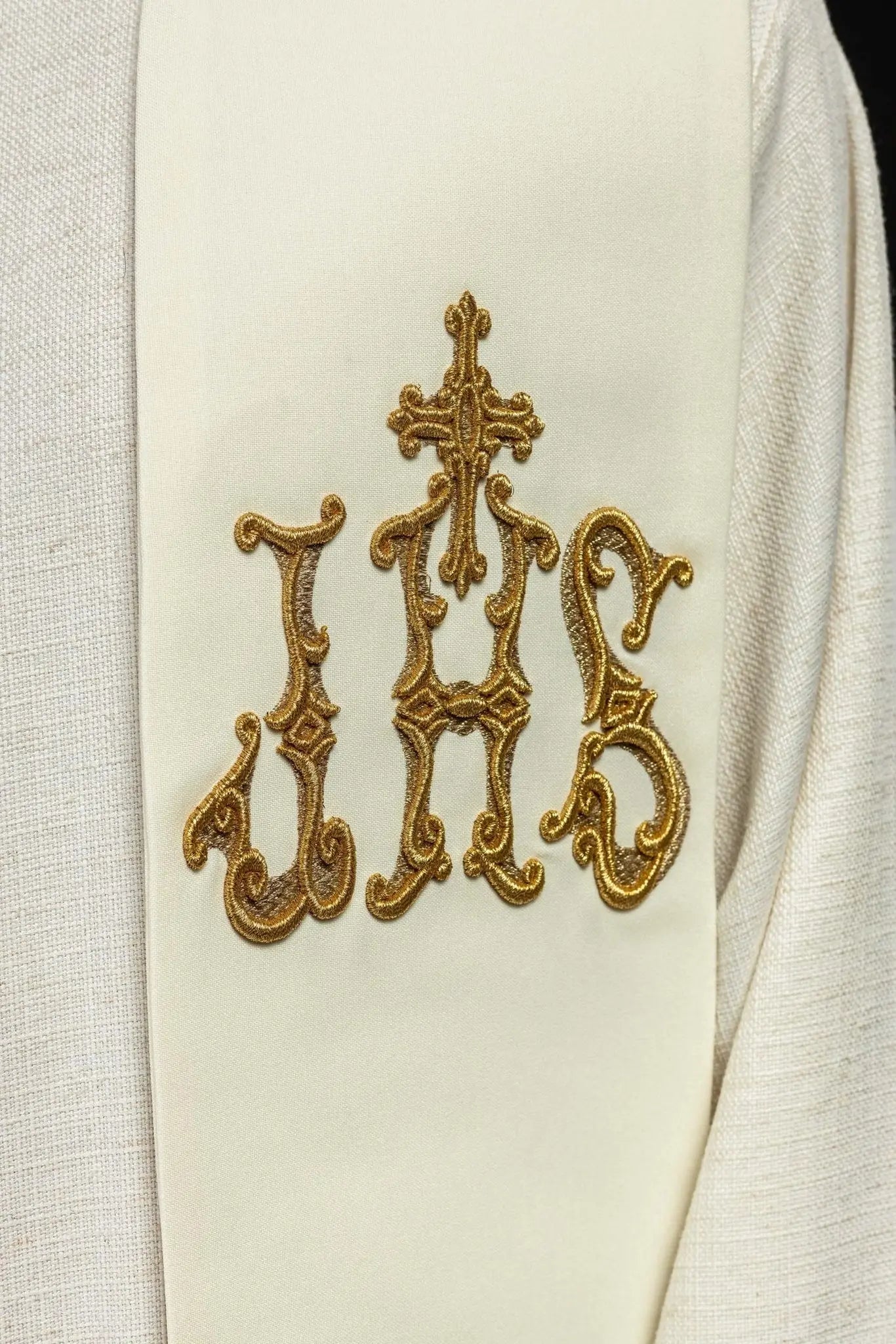 Estola bordada para sacerdote Cruz e IHS ecru