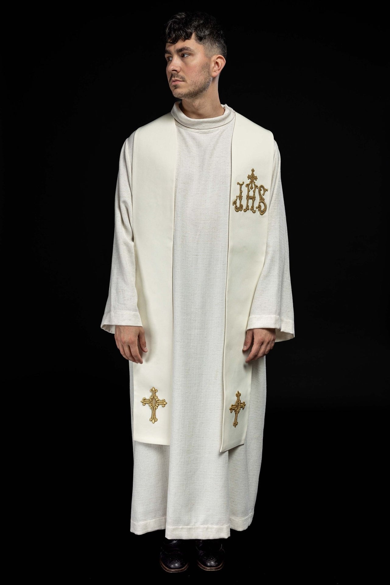 Stuła kapłańska haftowana Krzyż i IHS ecru