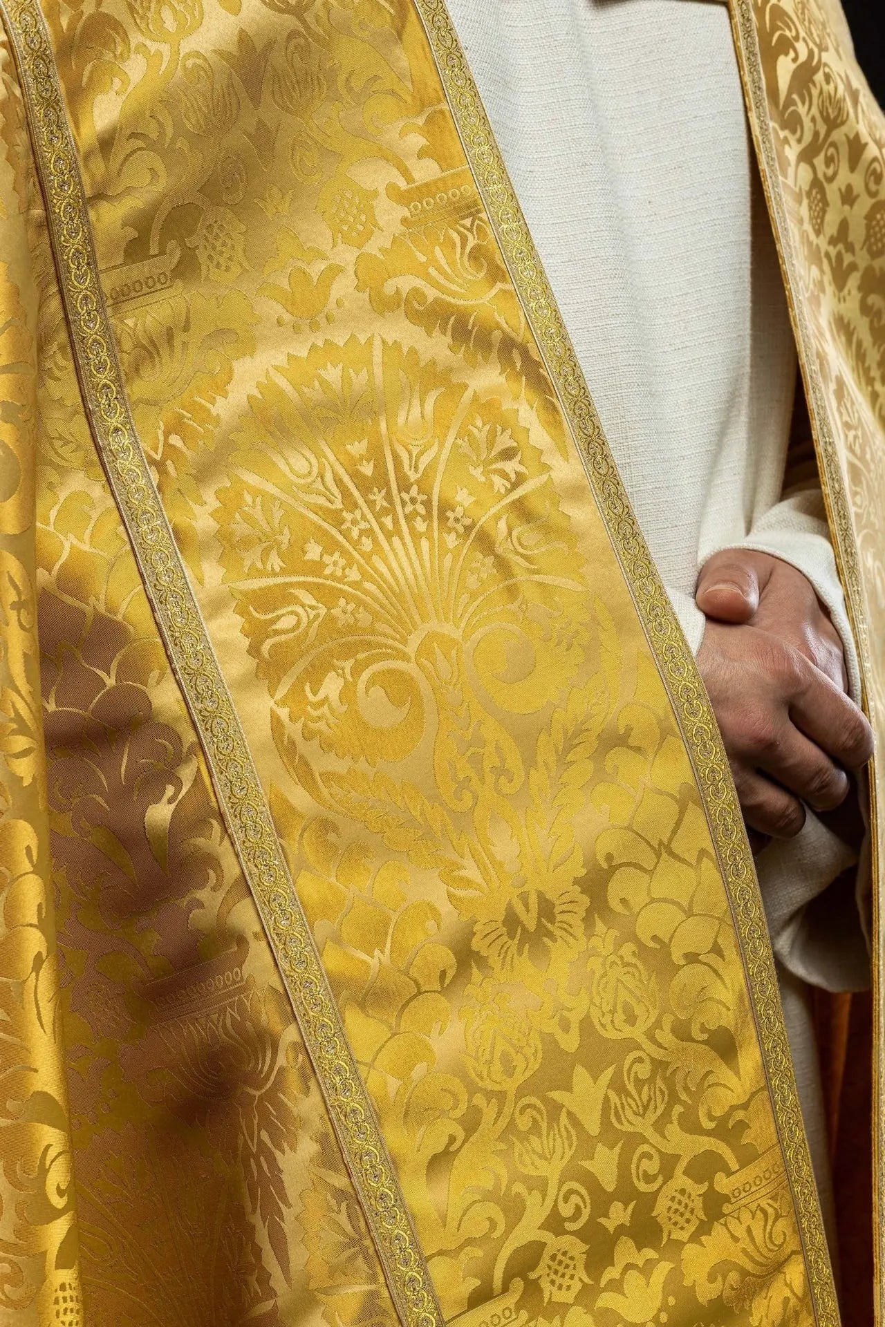 Colcha lisa estilo romano Jacquard