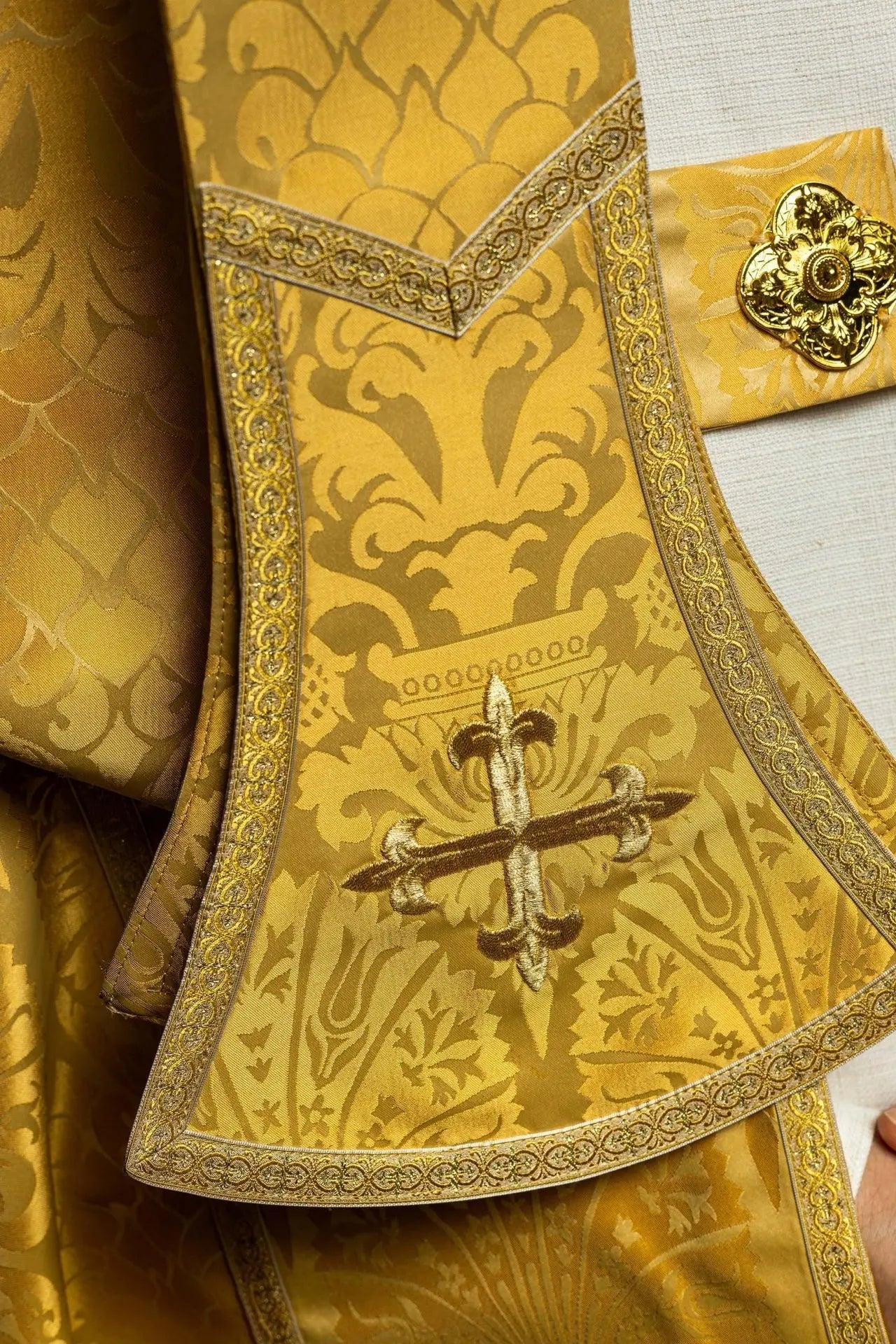 Colcha lisa estilo romano Jacquard