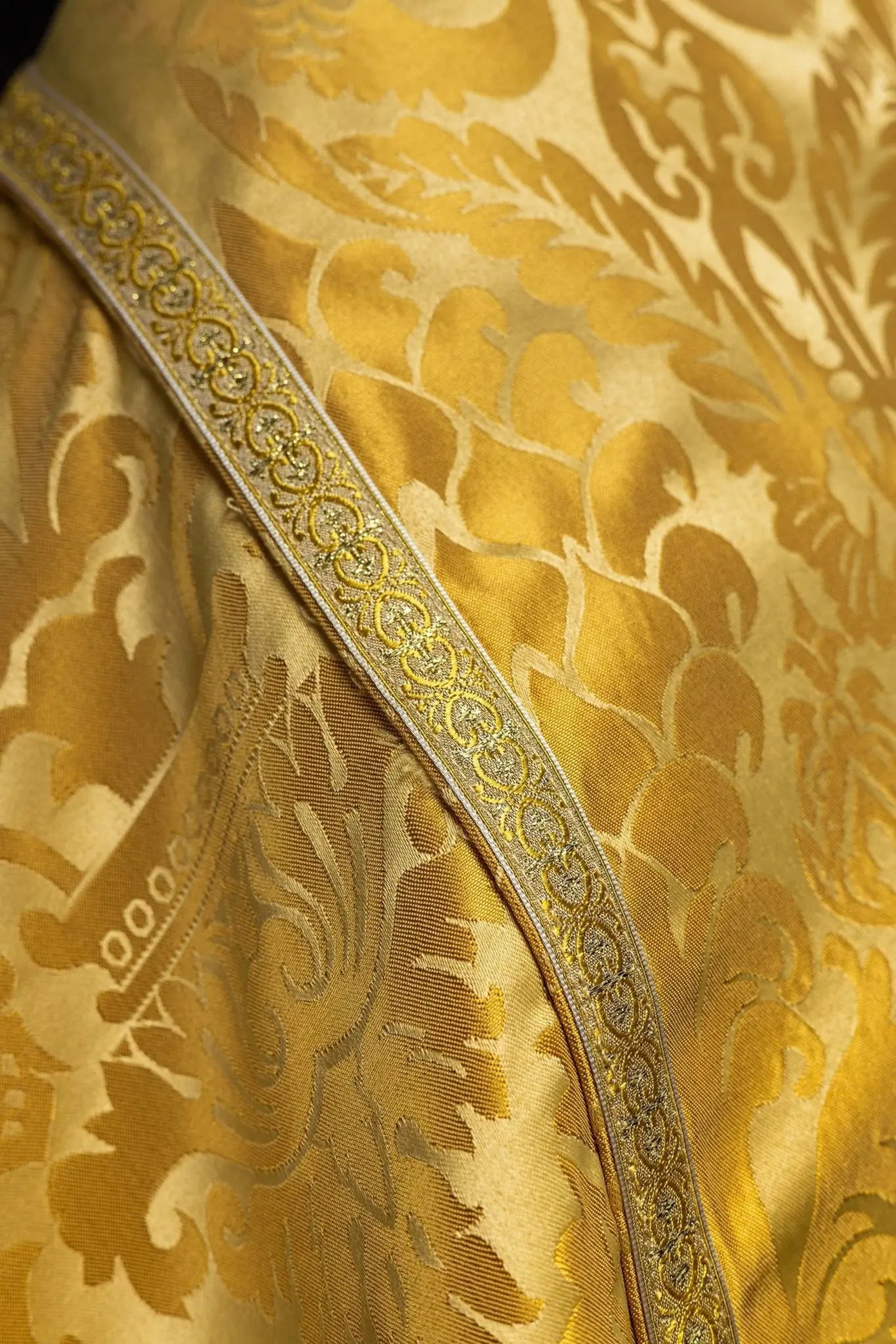Colcha lisa estilo romano Jacquard