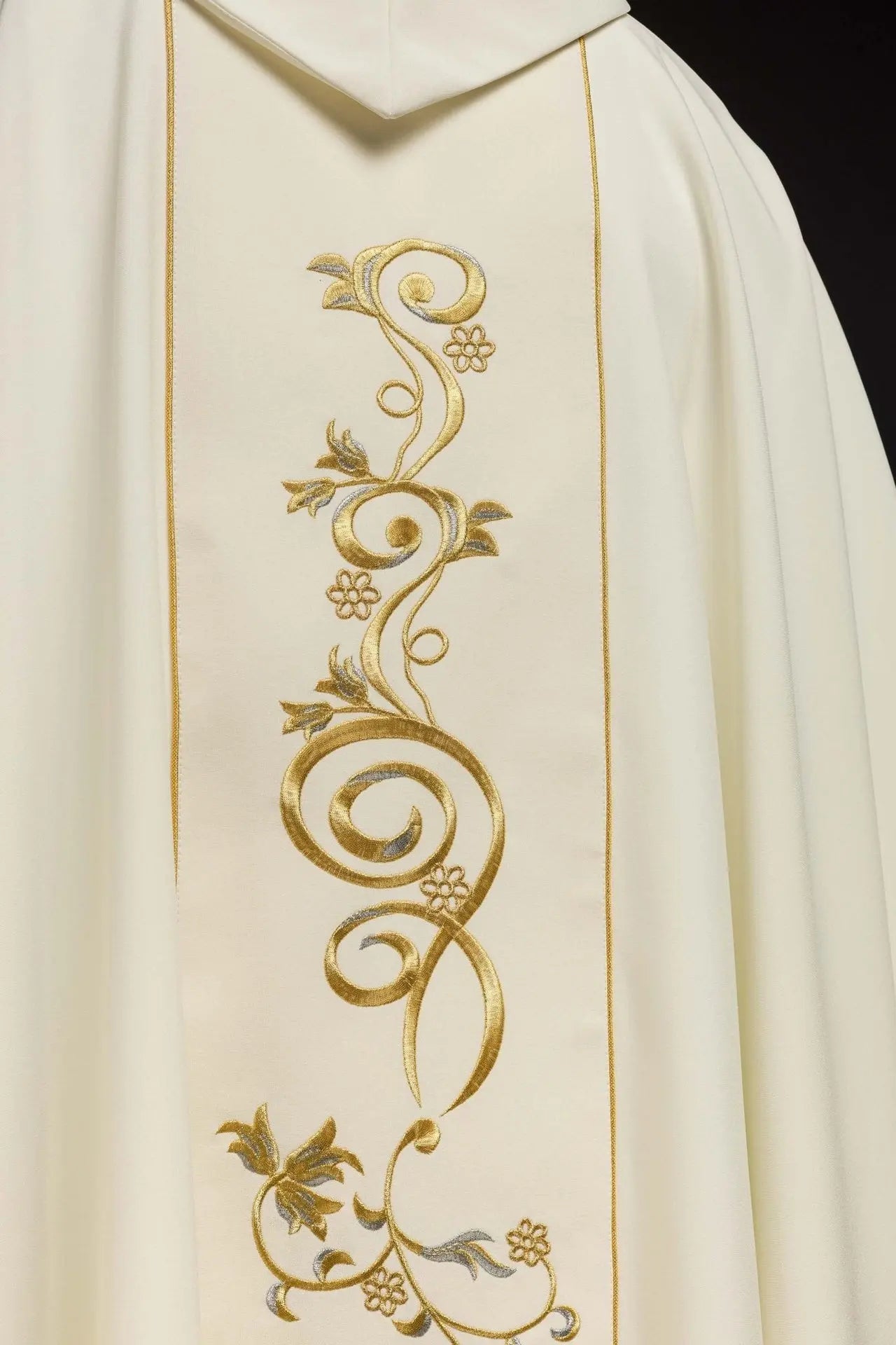 Decorated IHS chasuble in ecru