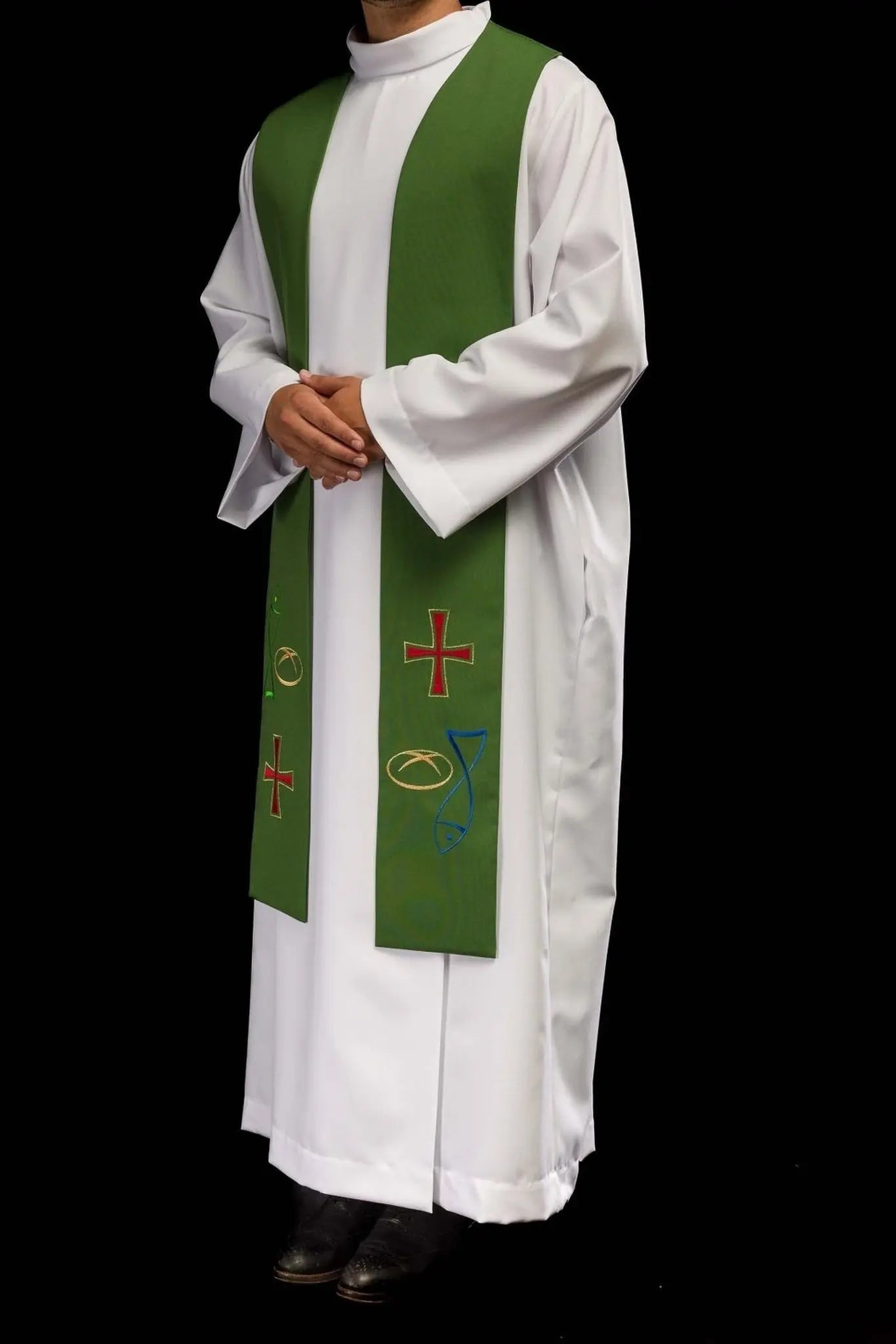 Estola verde bordada para sacerdote con motivo de pez, pan y cruz