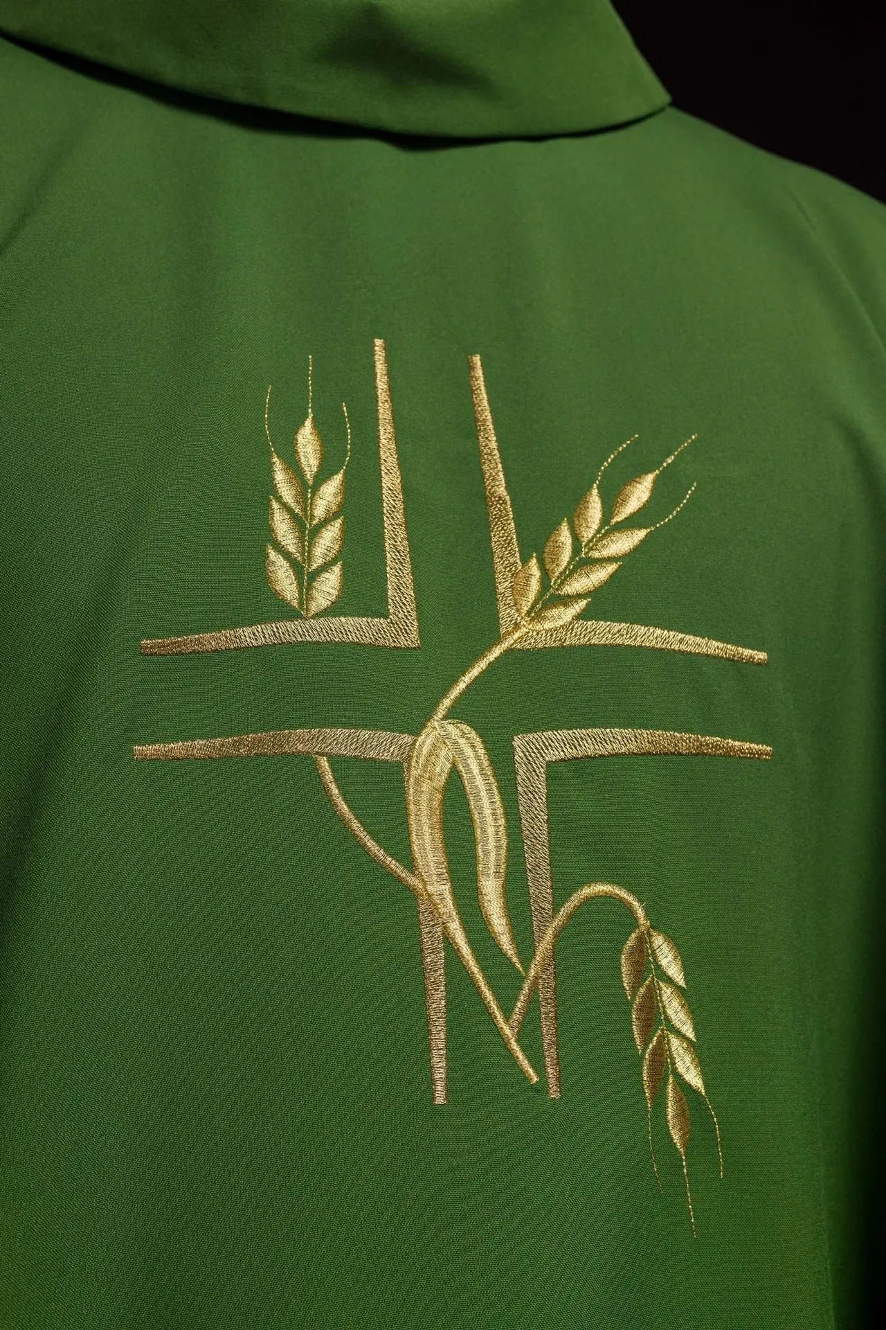 Green chasuble with embroidery of the Cross and Spikes