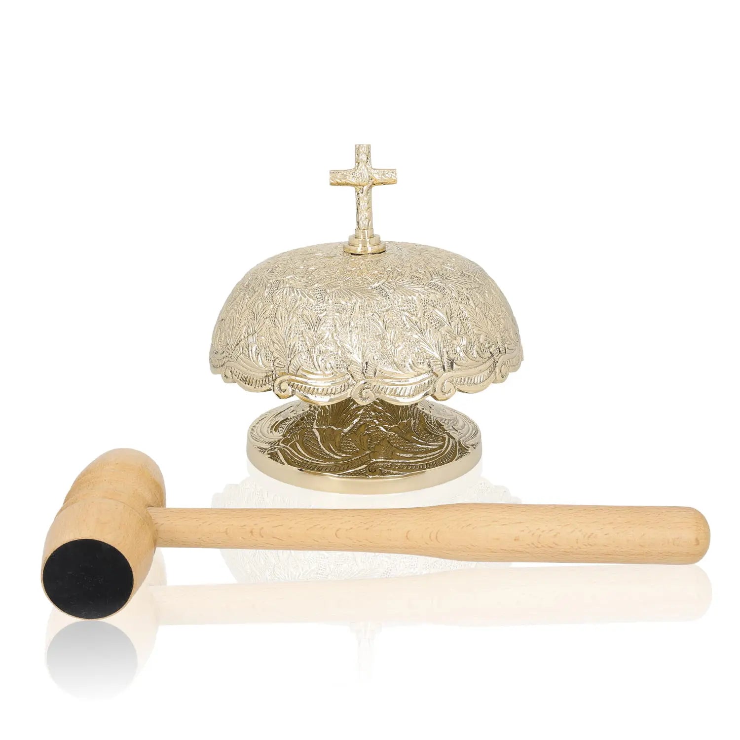 Gong de latón ornamentado con mazo de madera