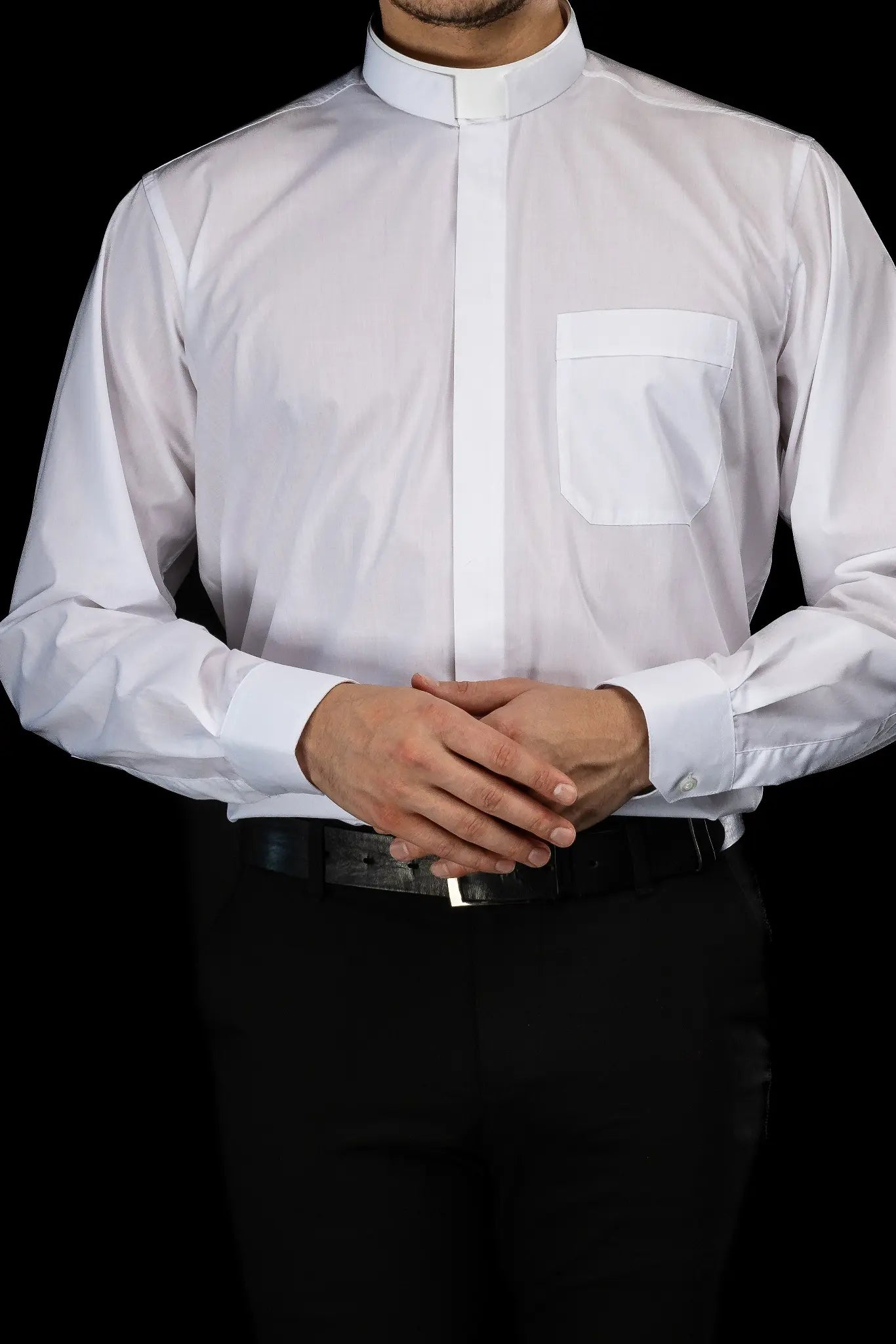 Camisa romana para clero blanca de manga larga con solapa de cuello