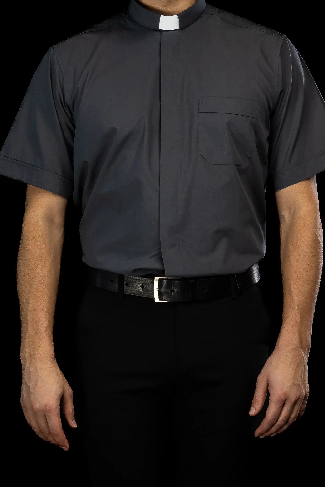 Camisa para Clero Gris Oscuro de Manga Corta con Solapa de Cuello
