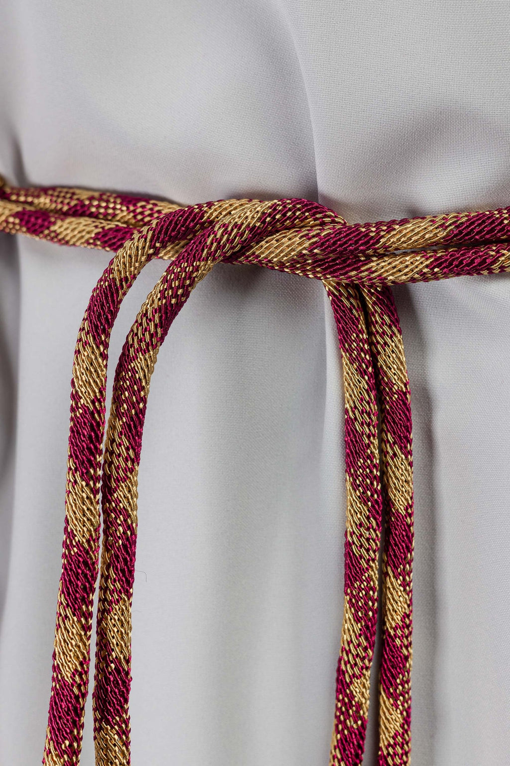 Cingulum litúrgico rojo-dorado premium