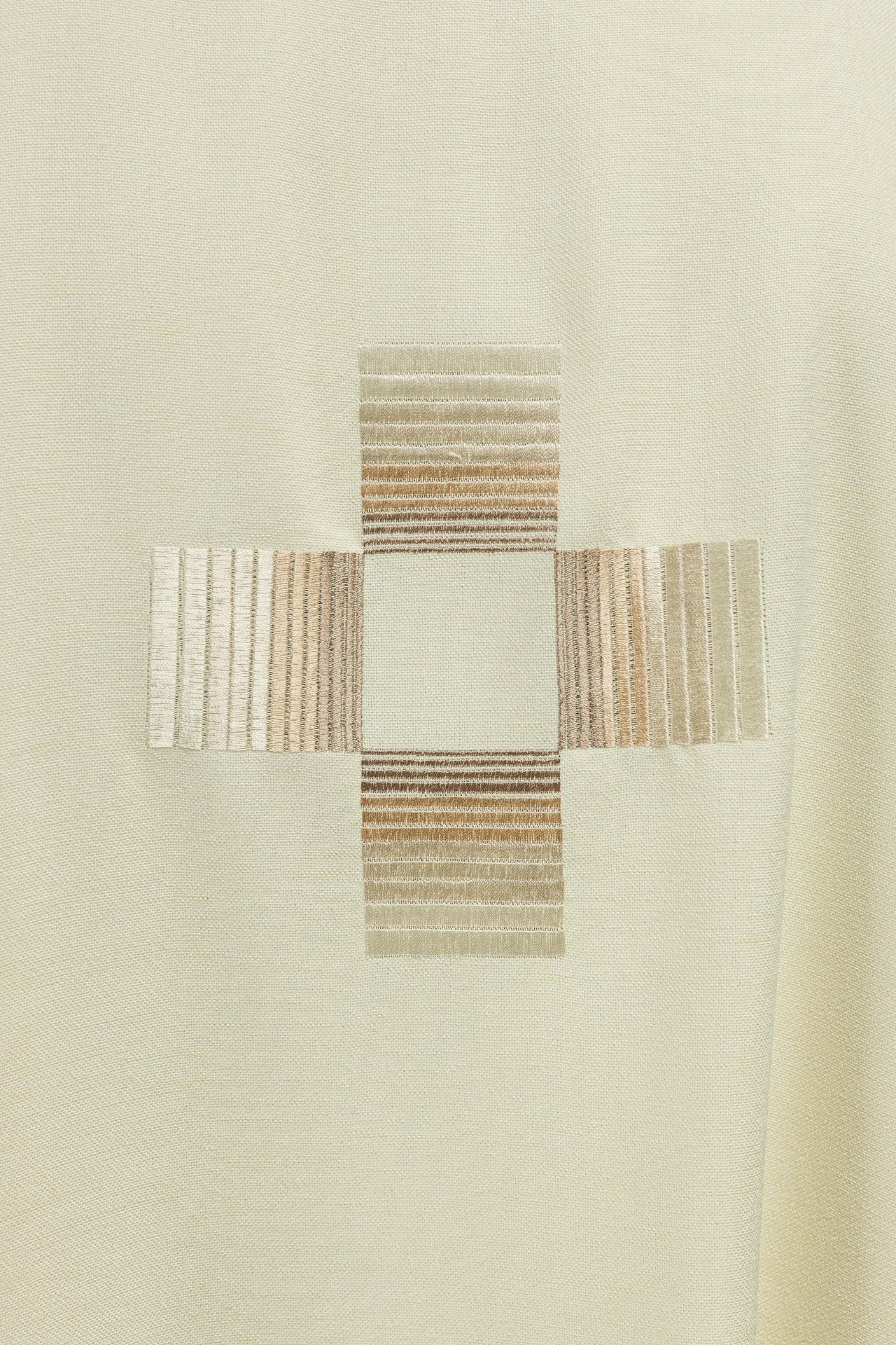 Ornat haftowanymi krzyżami w kolorze Ecru - ORNATY.PL