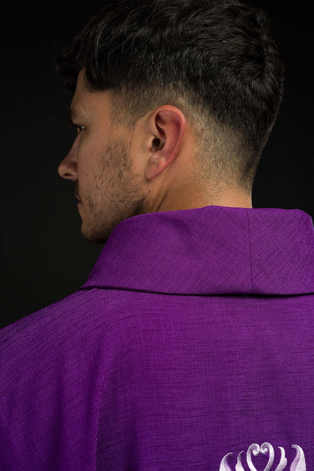 Ornat fioletowy z haftem Krzyża - ORNATY.PL