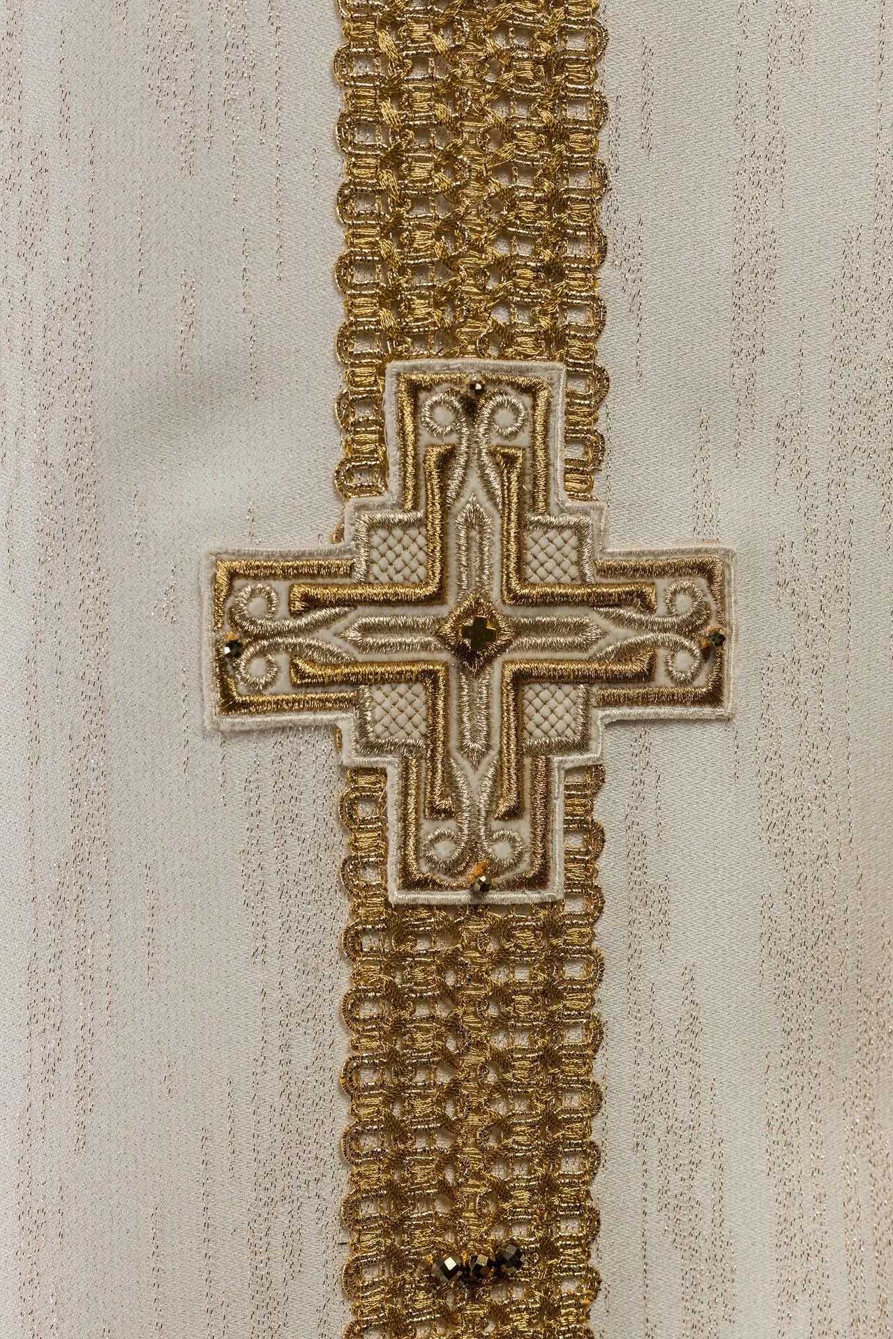 Casulla hecha a mano con piedras naturales hecha a mano 7015 Ecru