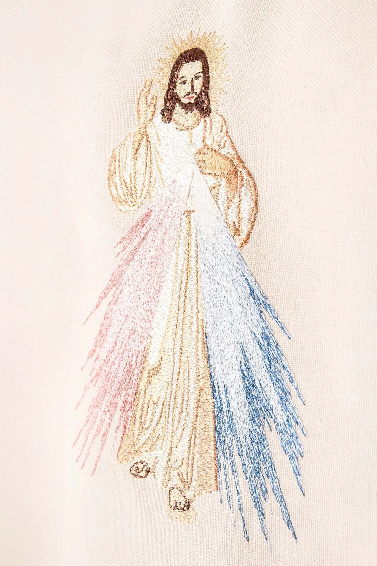 Ecru chasuble embroidered with the image of Divine Mercy Jesus