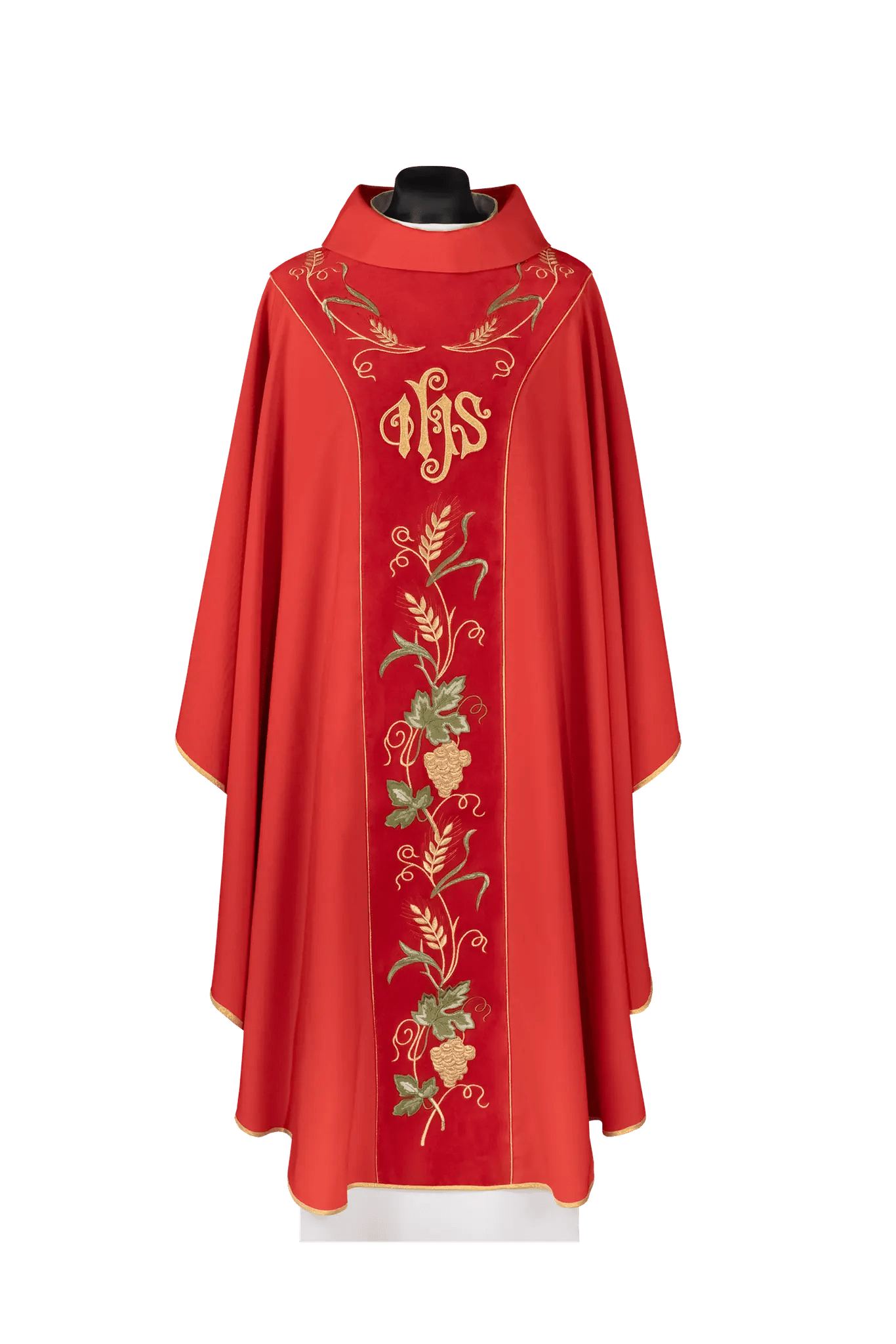 Casulla con banda de terciopelo rojo y bordado IHS