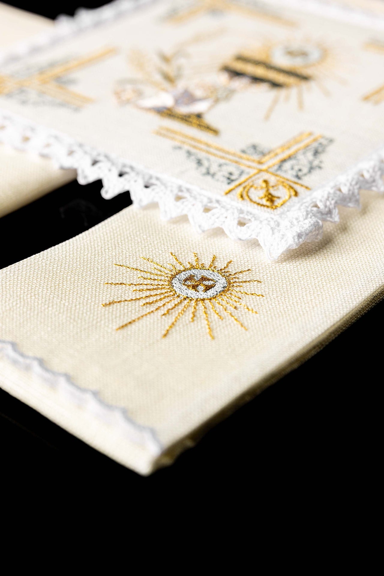 Bielizna kielichowa lniana haftowana Kielich - ORNATY.PL