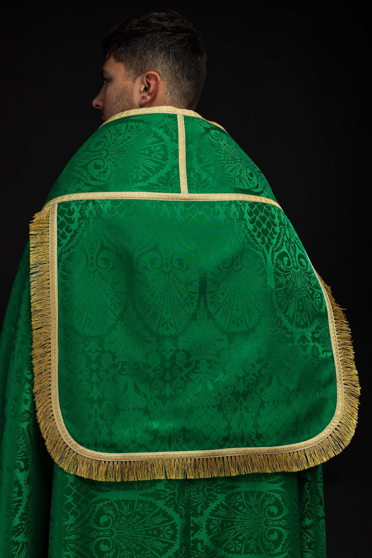 Casulla romana lisa de jacquard verde