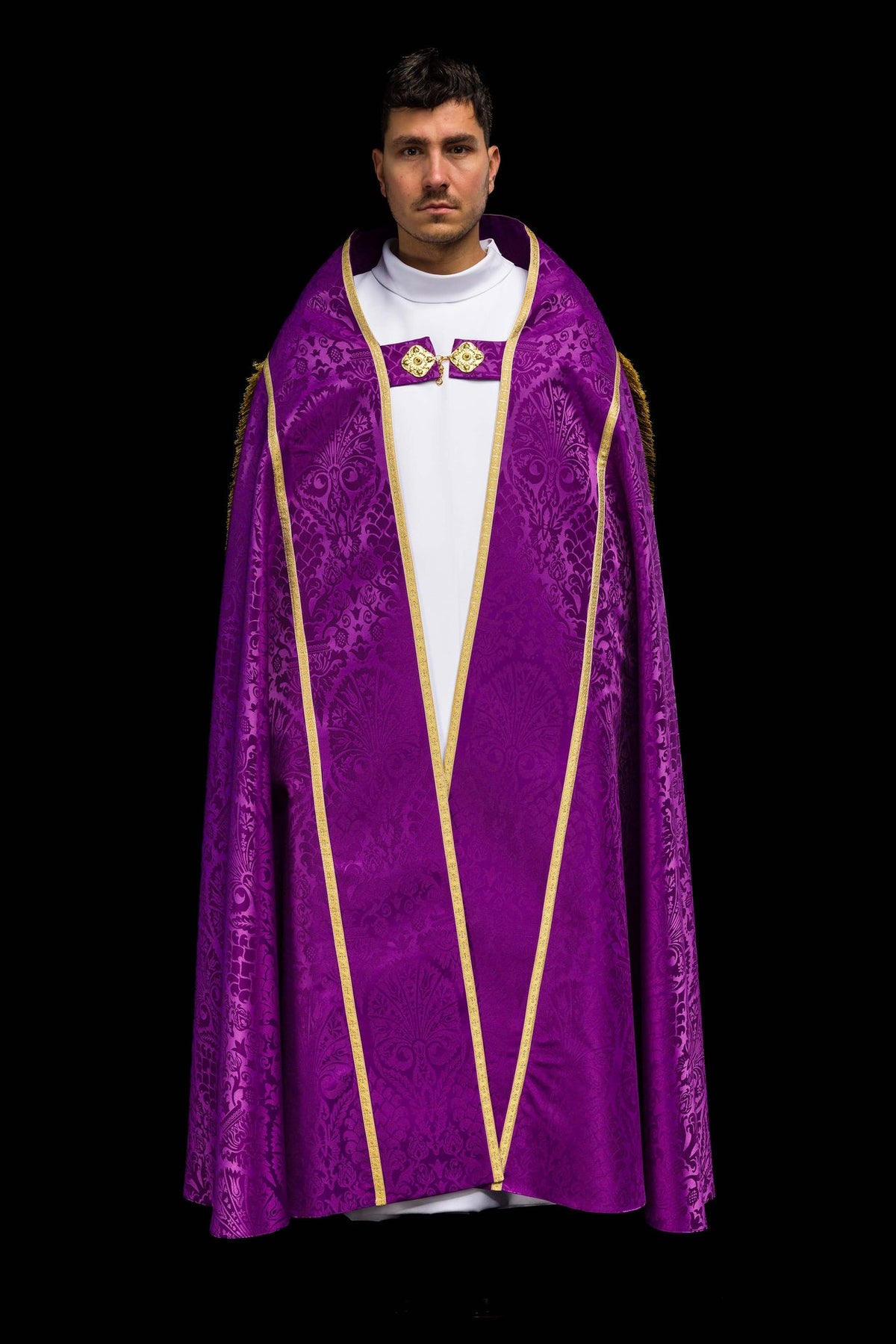 Casulla romana lisa de jacquard púrpura