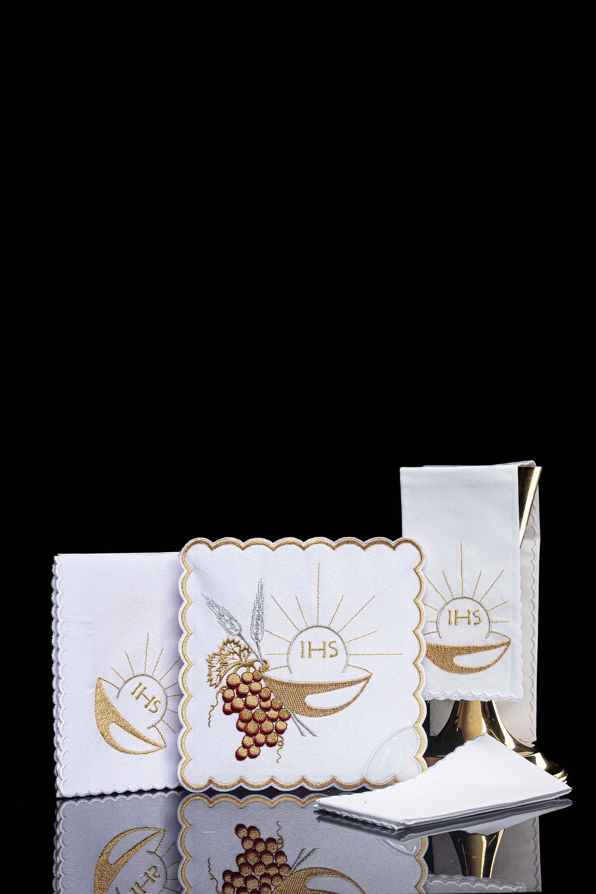Lencería de cáliz con bordado del cáliz eucarístico