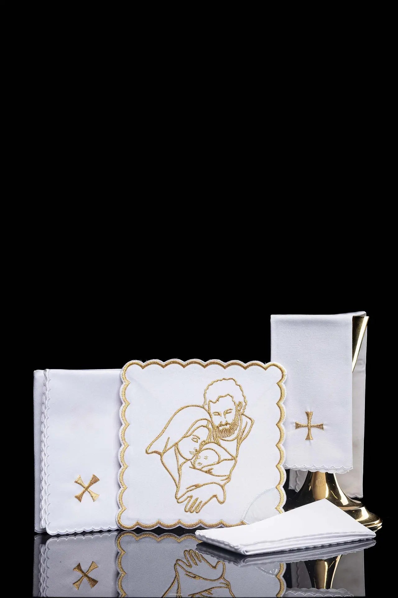 Lencería de cáliz con bordado de la Sagrada Familia