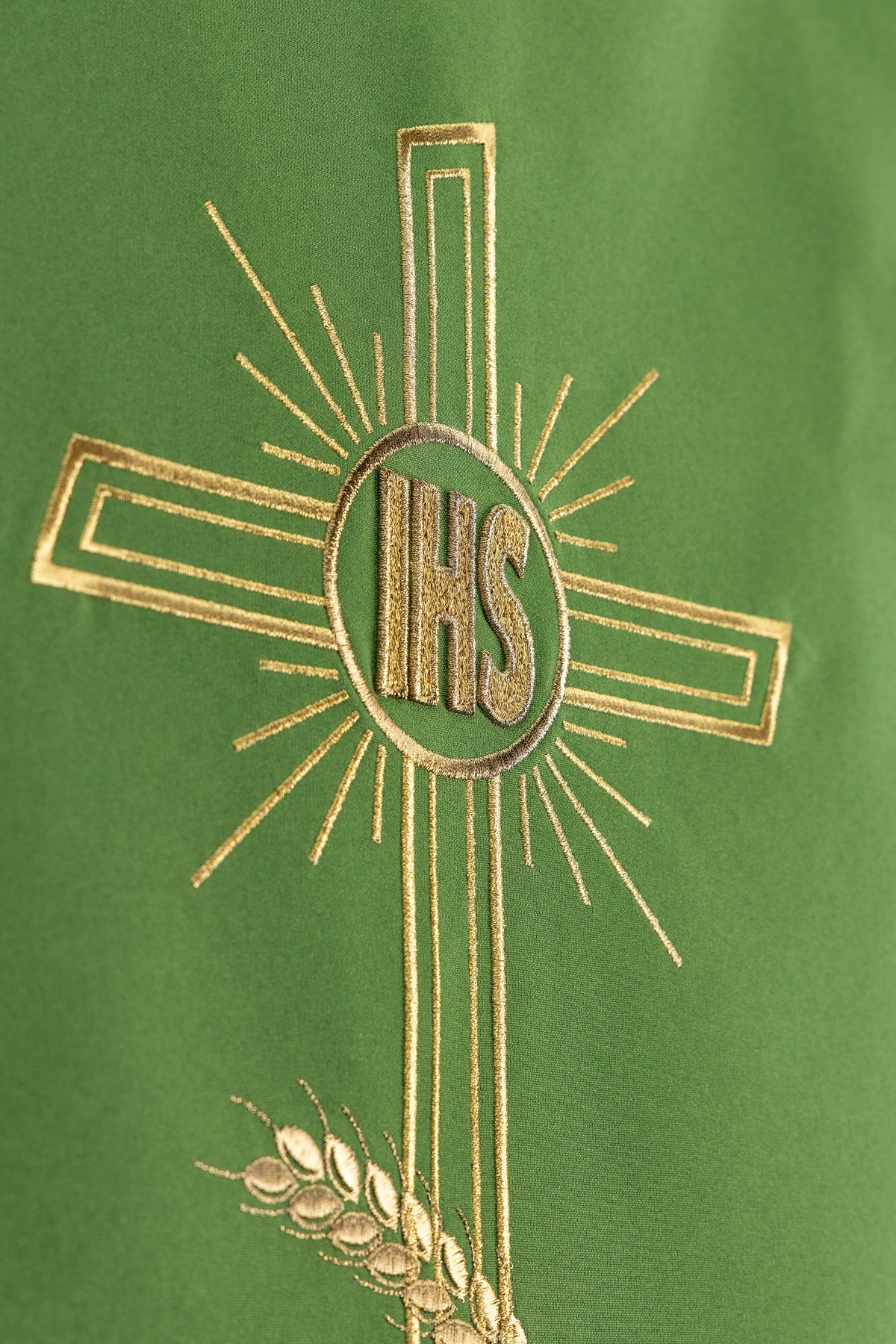 Paño de ambón Verde con Cruz IHS y Bordado de espigas de trigo