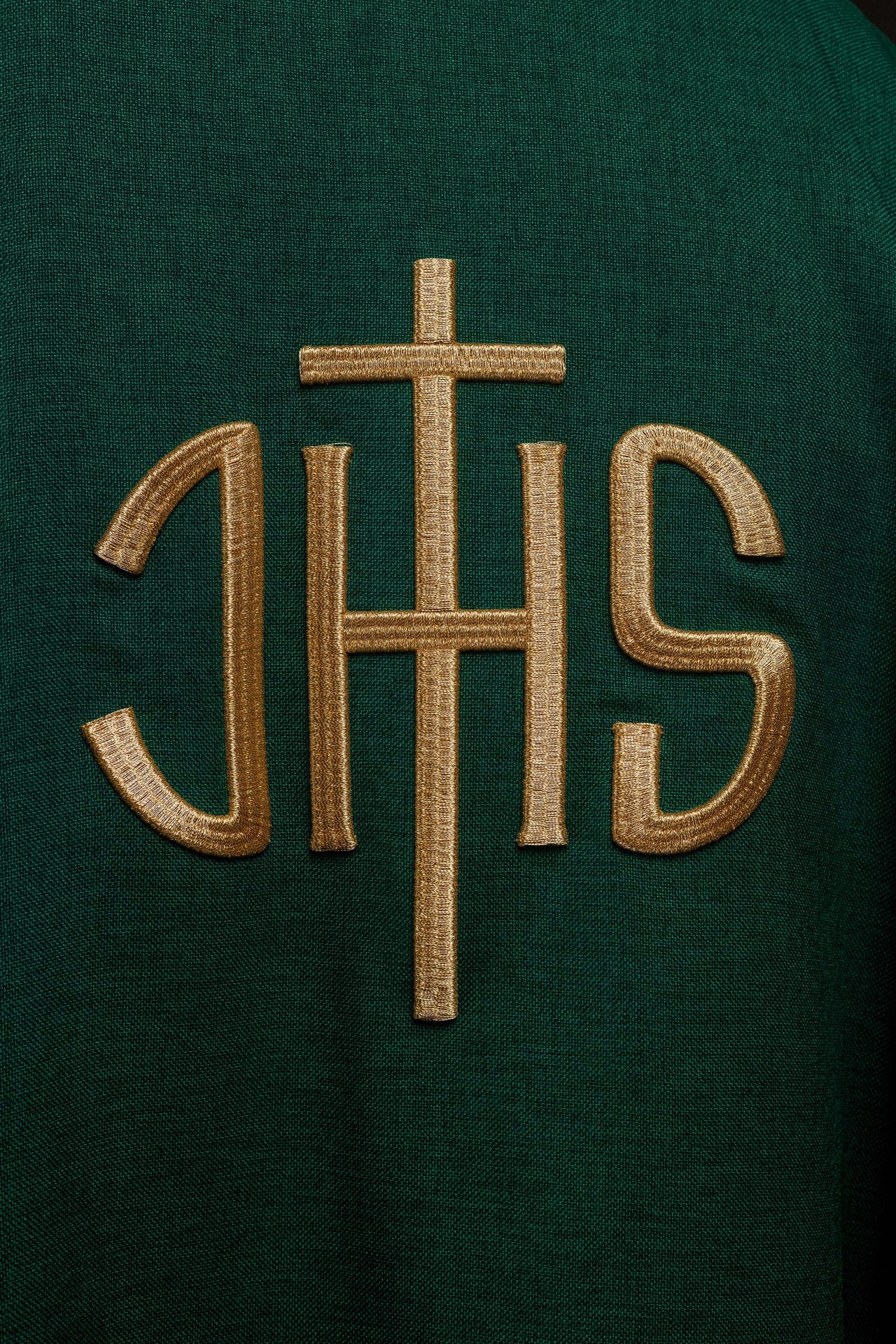 Zielony ornat liturgiczny z złotym haftem IHS - ORNATY.PL